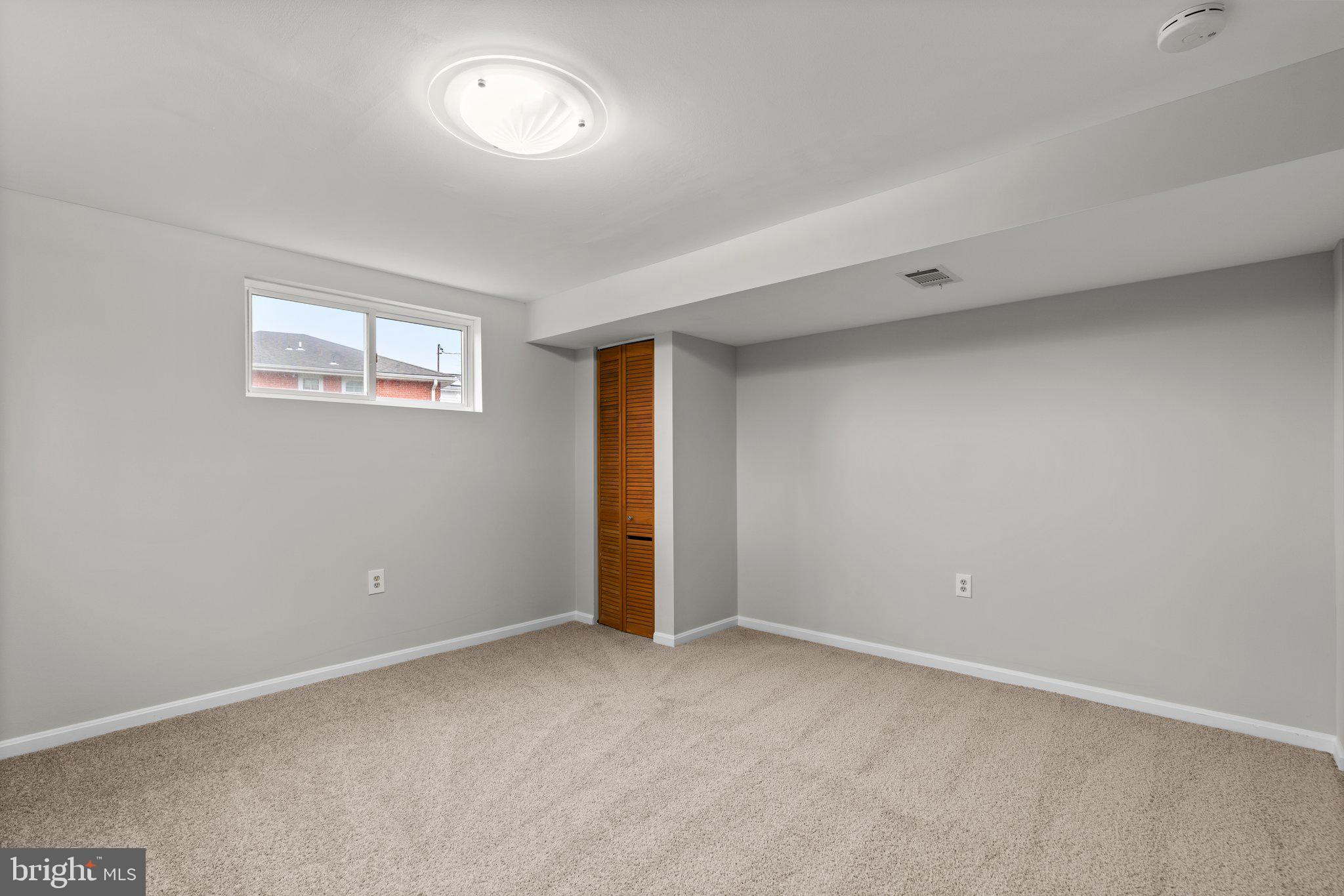 CLEMENS CROSSING - Residential