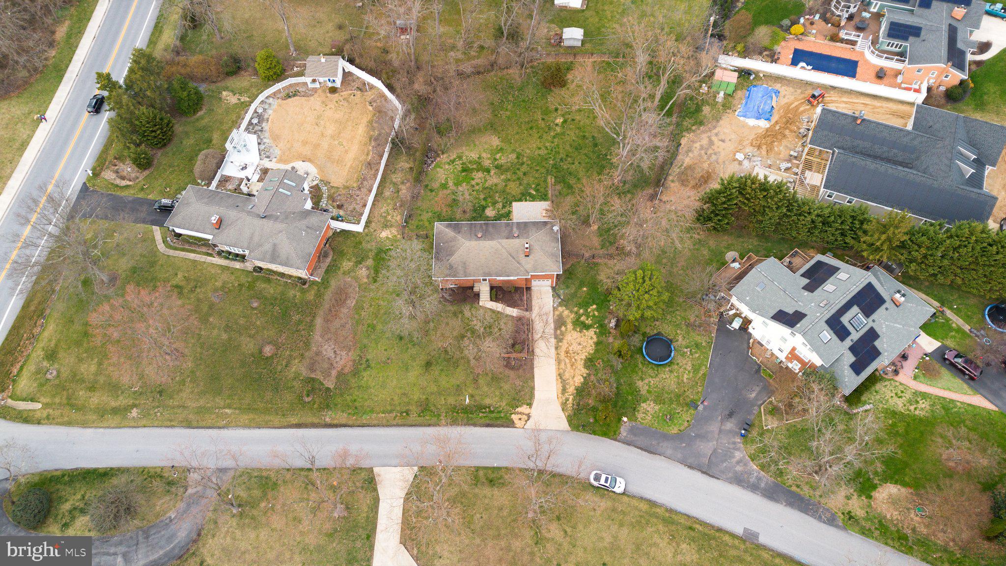 CLEMENS CROSSING - Residential