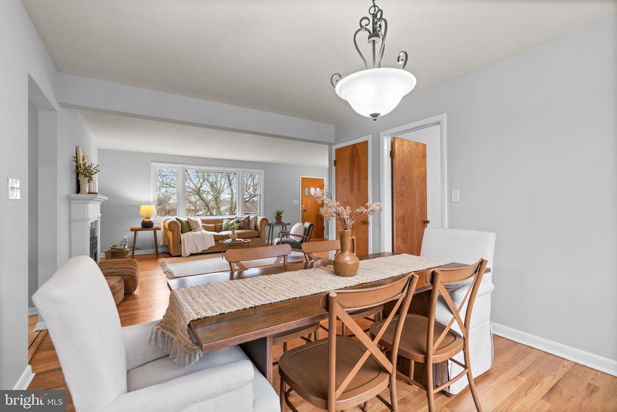 CLEMENS CROSSING - Residential