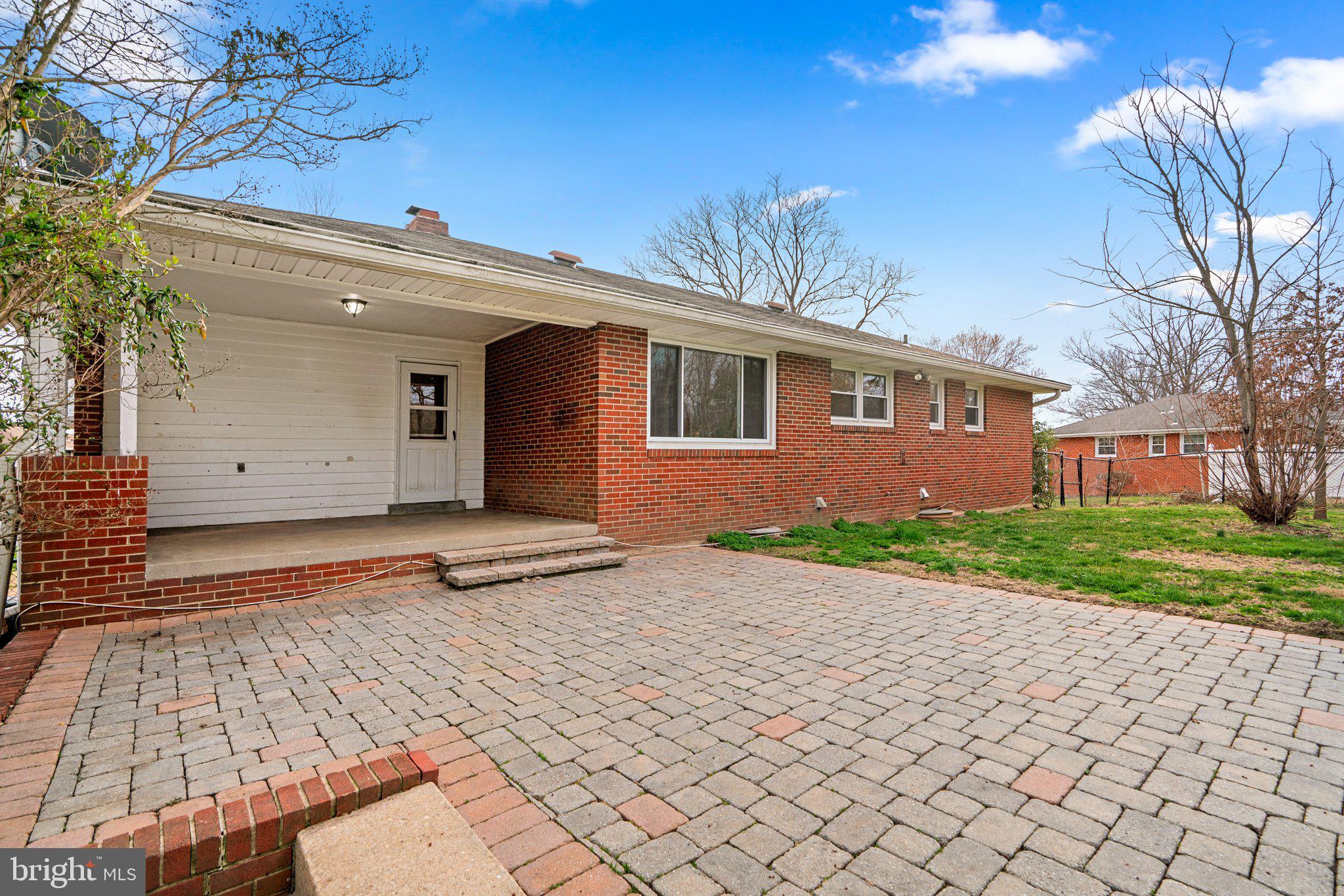 CLEMENS CROSSING - Residential