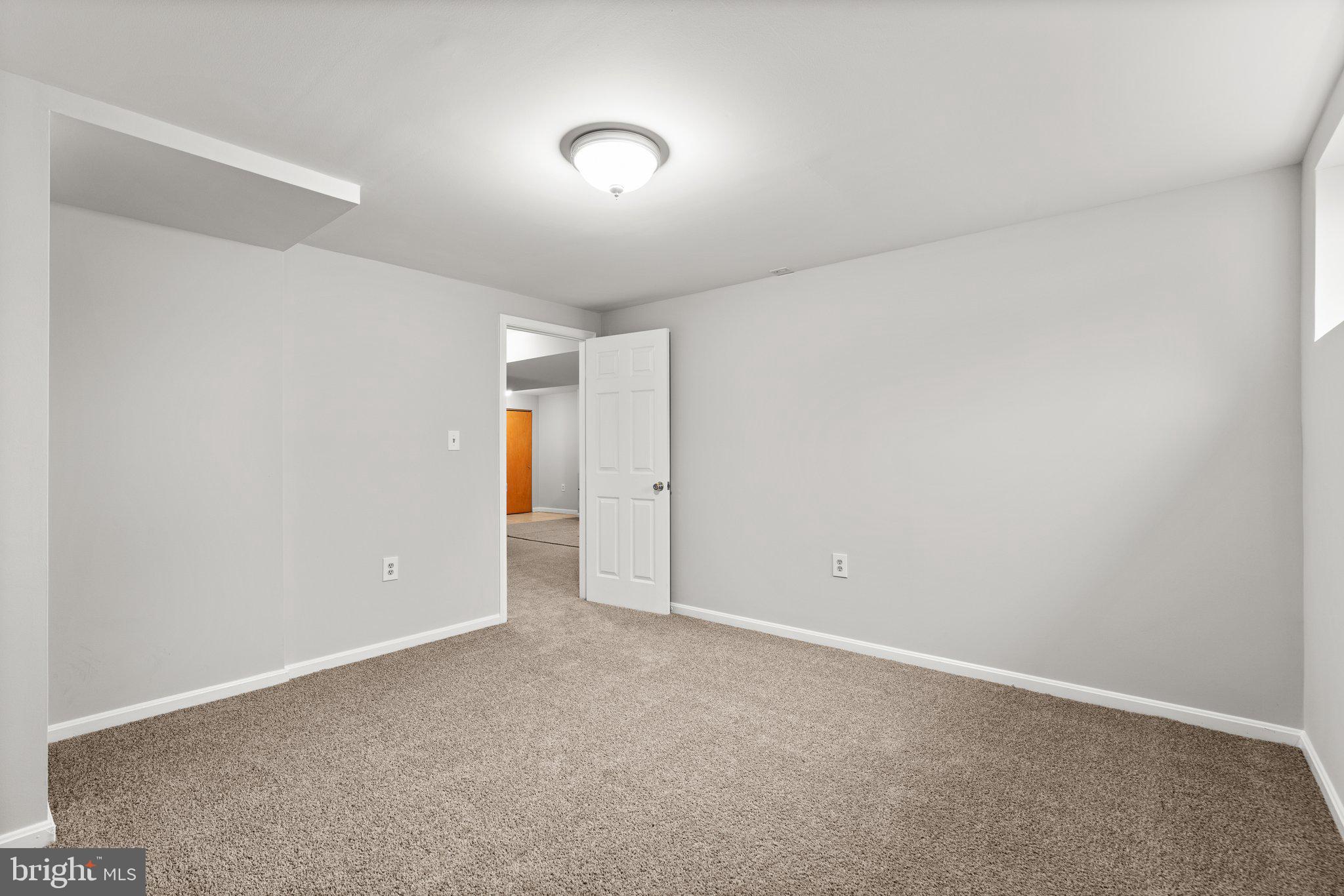 CLEMENS CROSSING - Residential