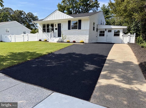 Photo for 203 N CUMMINGS AVENUE