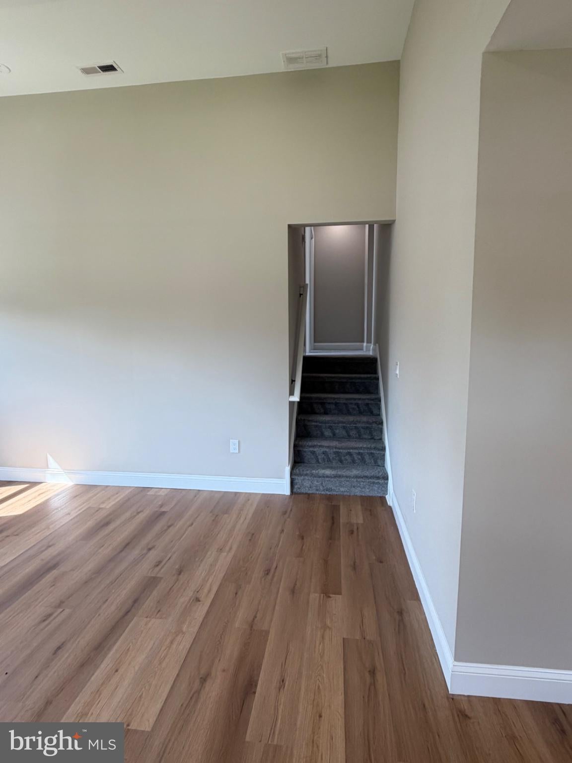 203 N CUMMINGS AVENUE