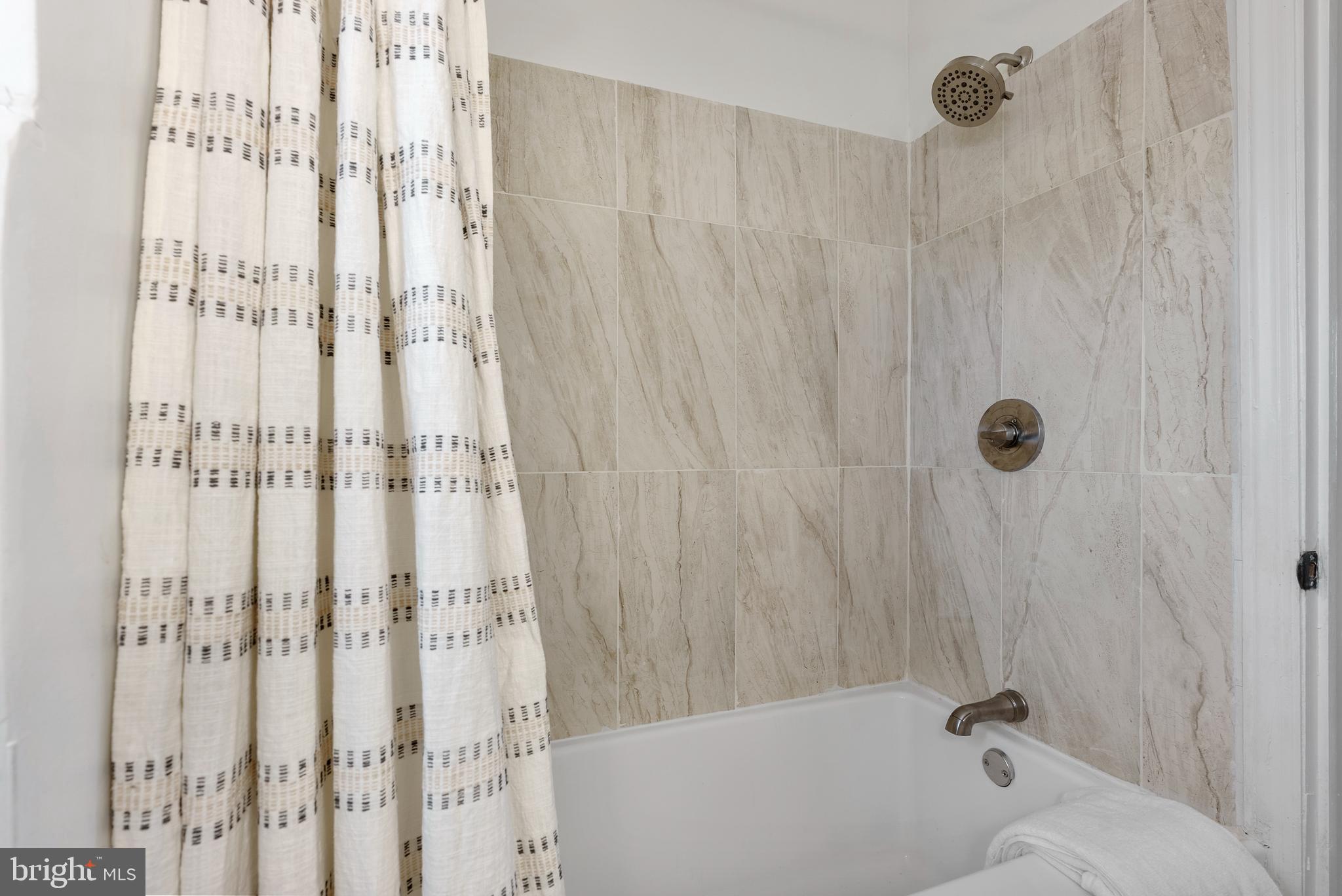 PARKVILLE SUMMIT - Residential