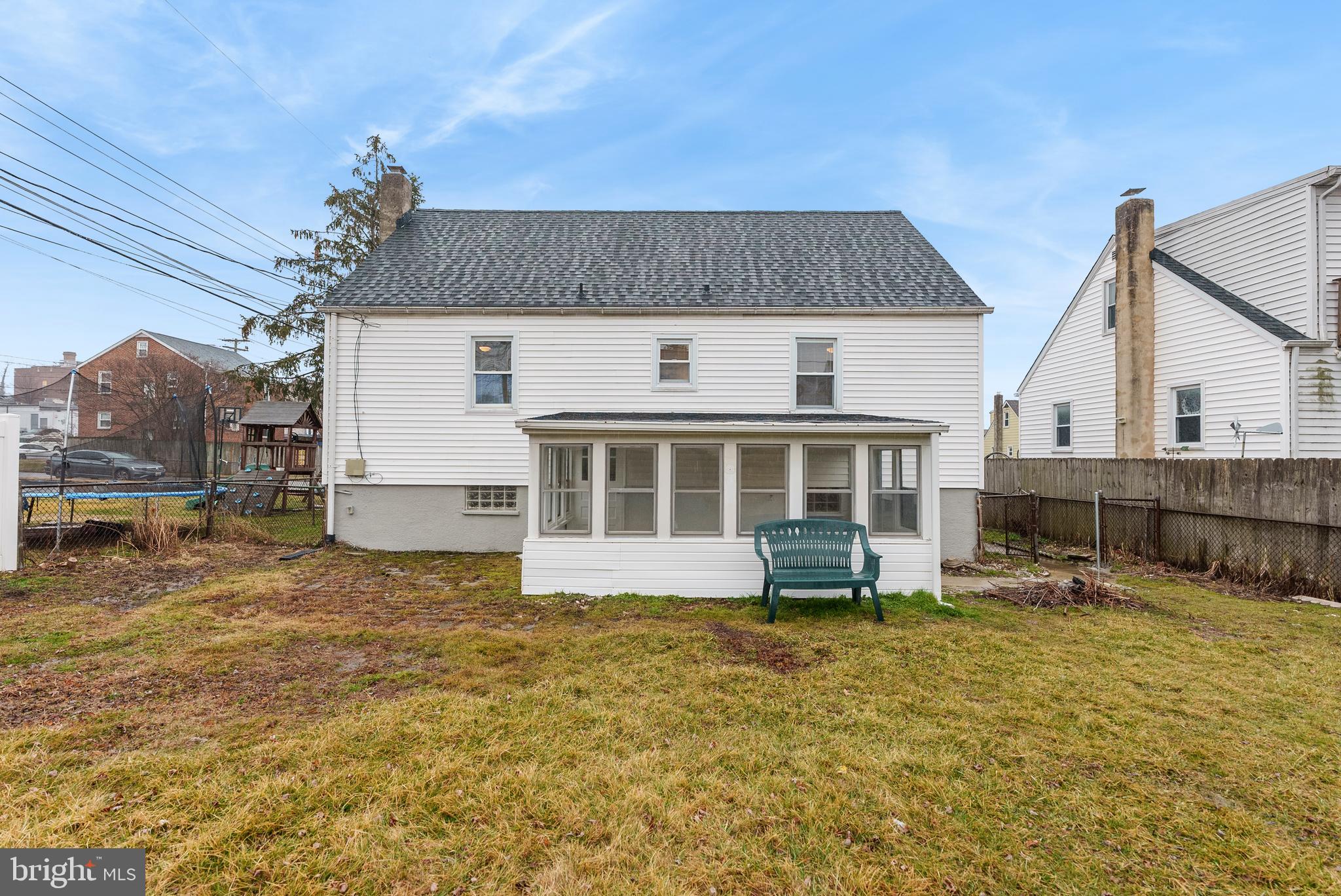 PARKVILLE SUMMIT - Residential