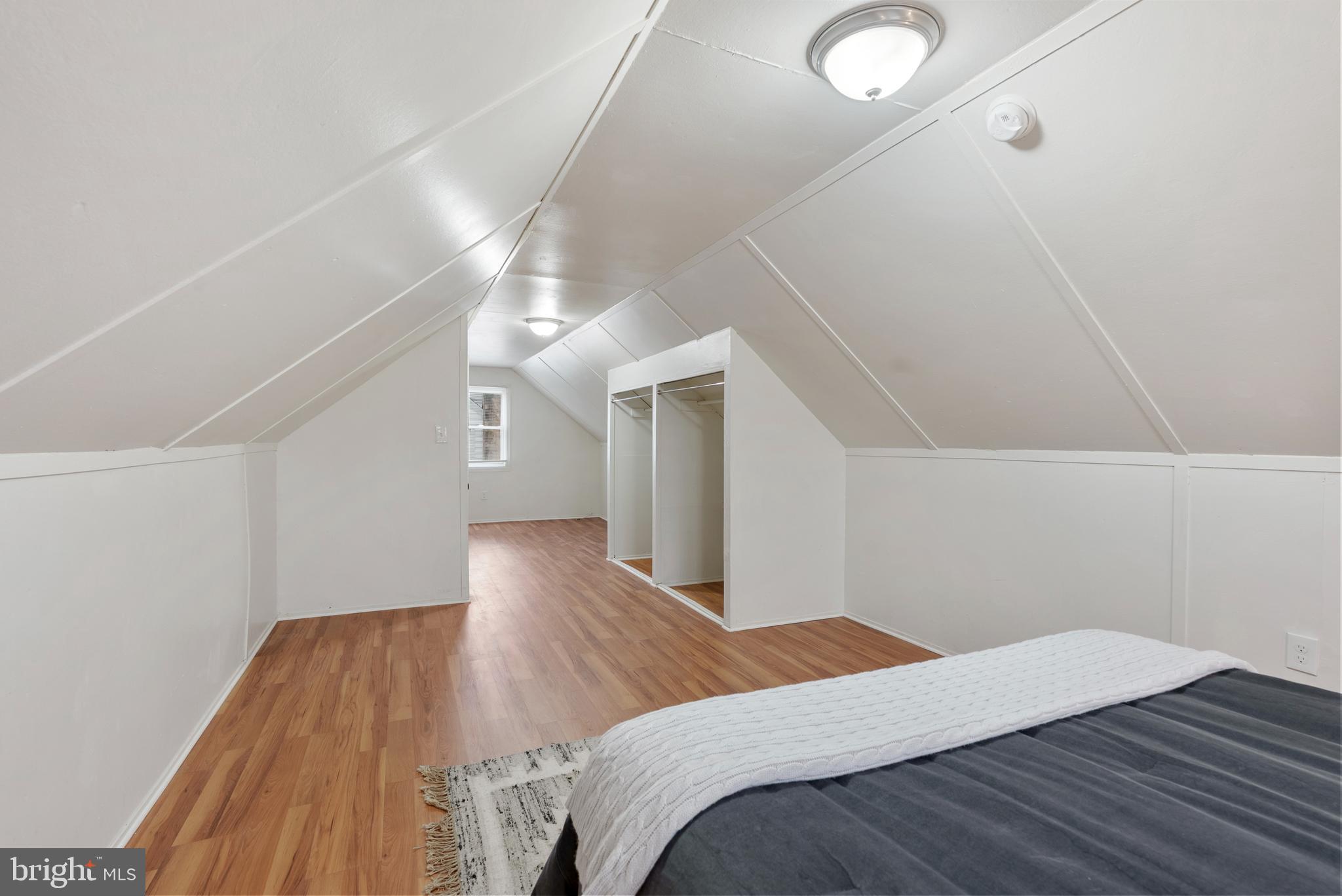 PARKVILLE SUMMIT - Residential