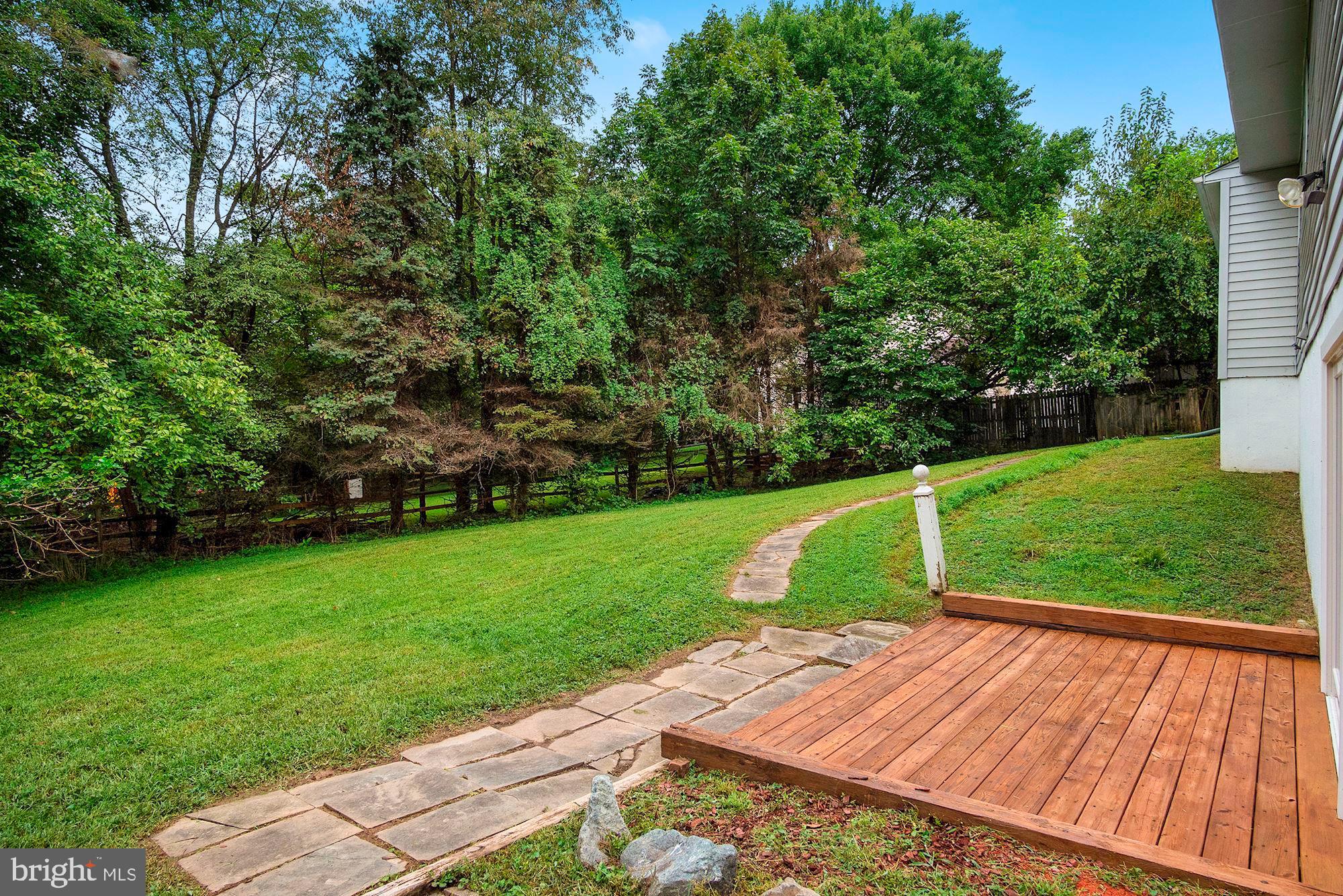 HUNTERS WOODS - Residential