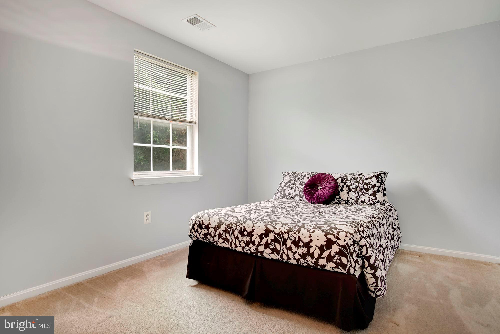 HUNTERS WOODS - Residential