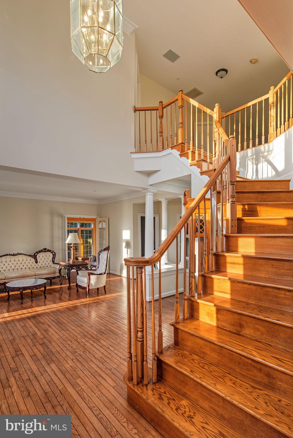 1709 KINGS MANOR DRIVE