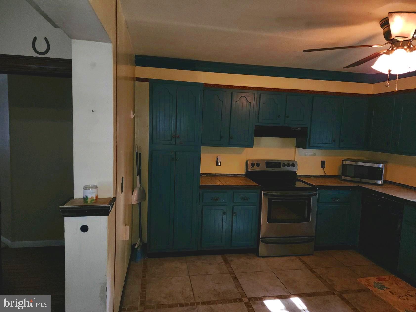 LANDSDOWNE - Residential