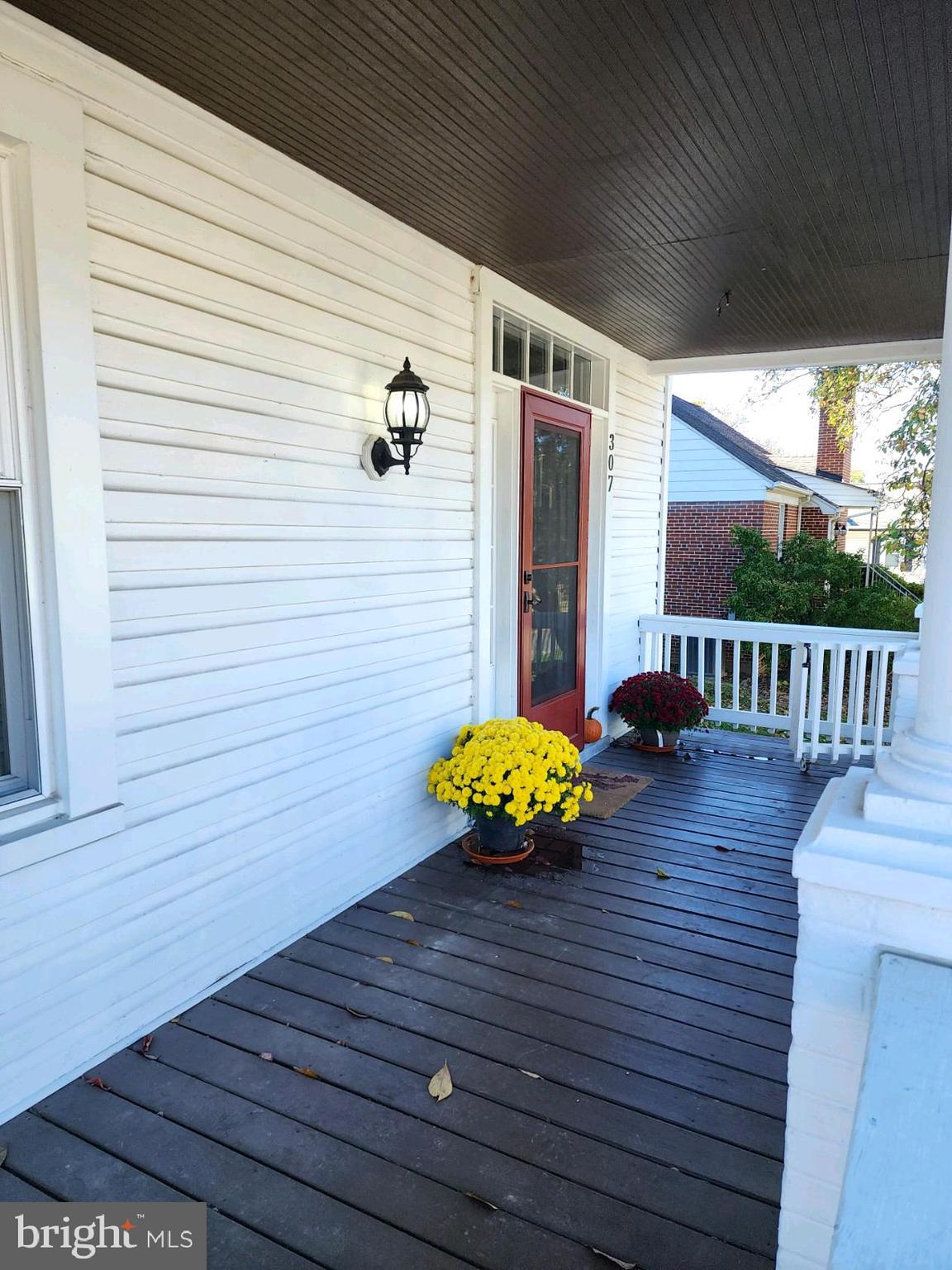 LANDSDOWNE - Residential