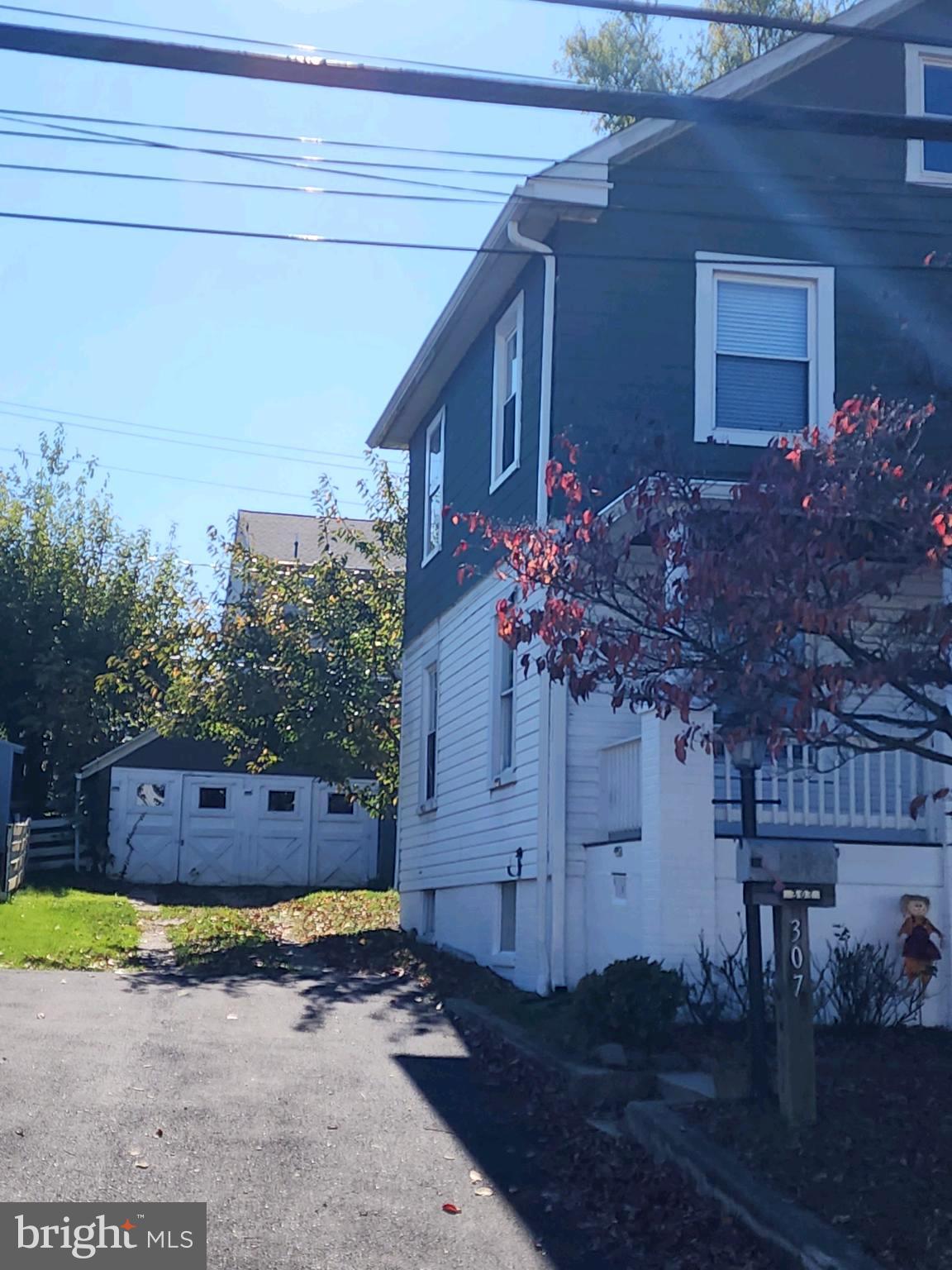 LANDSDOWNE - Residential