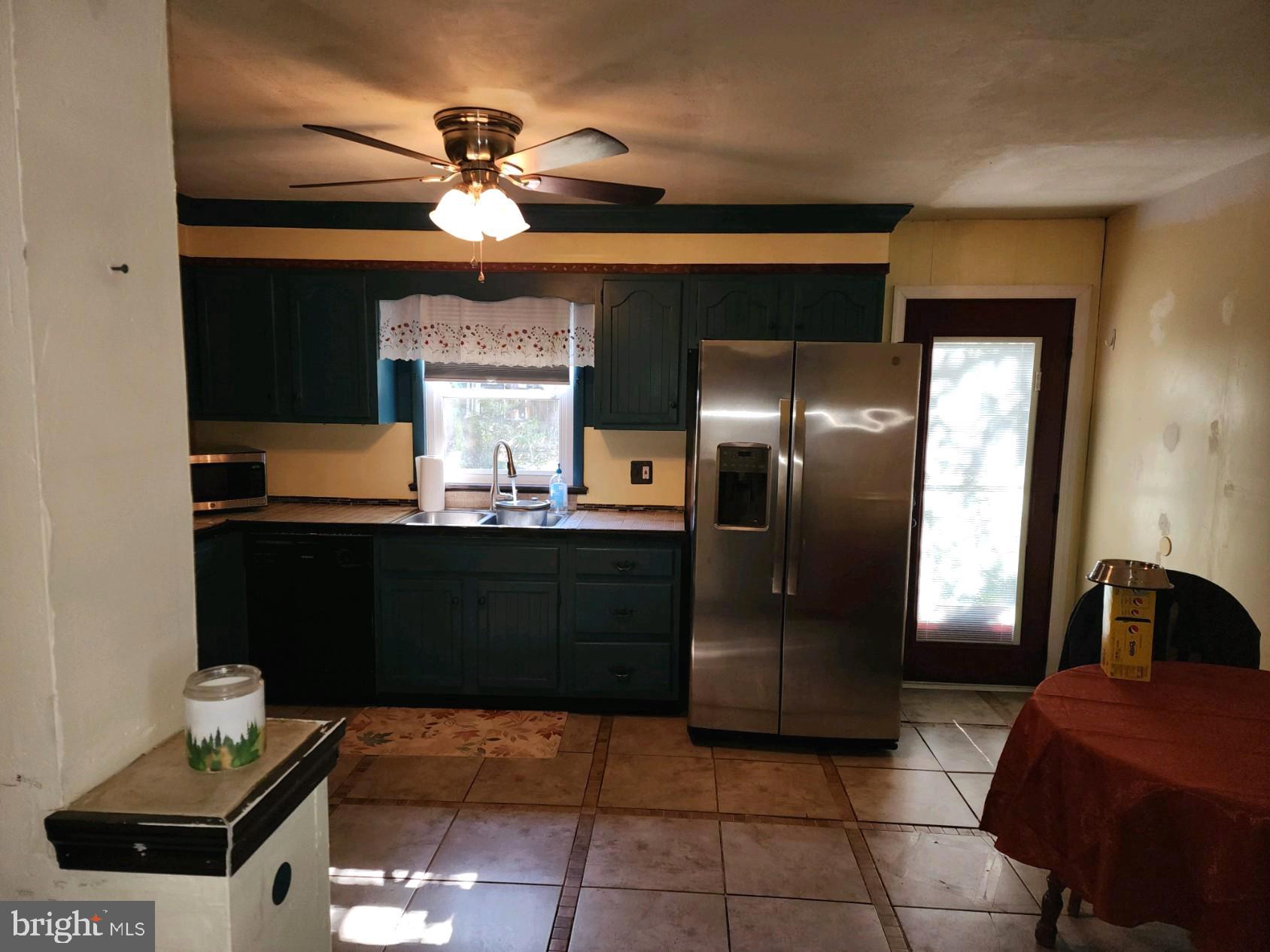 LANDSDOWNE - Residential