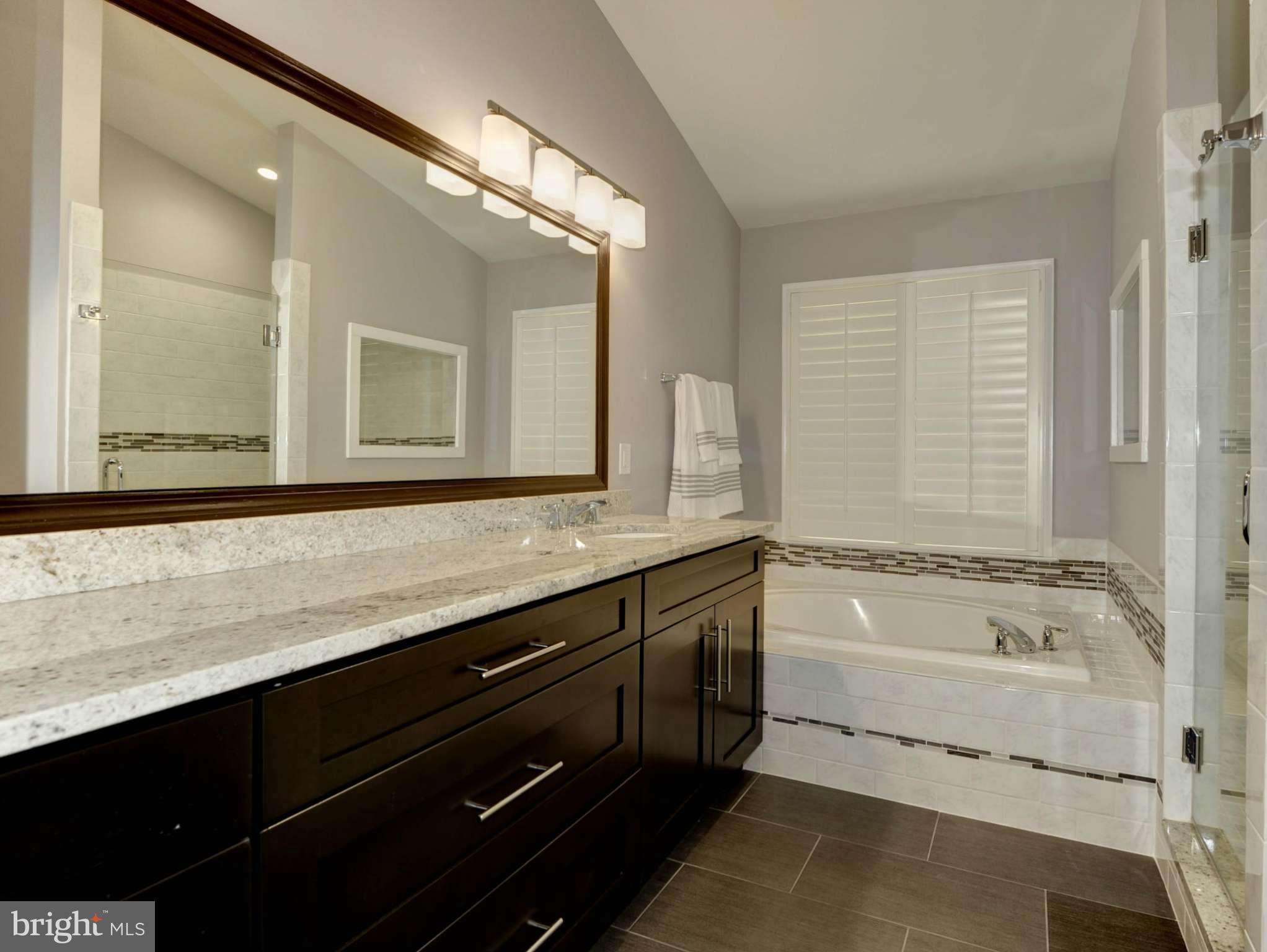 BALDWIN GROVE - Residential