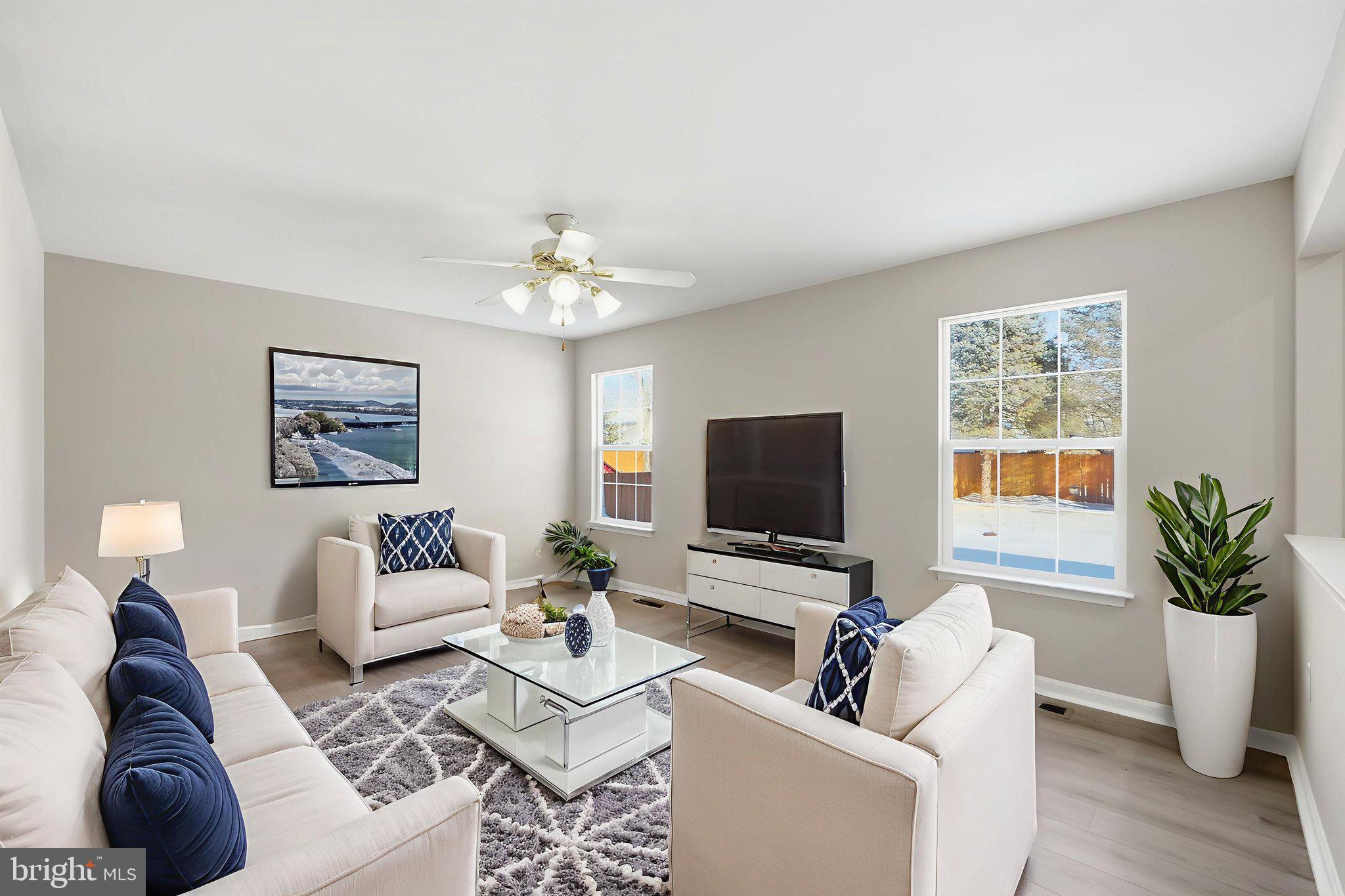 BLOOMS CROSSING - Residential