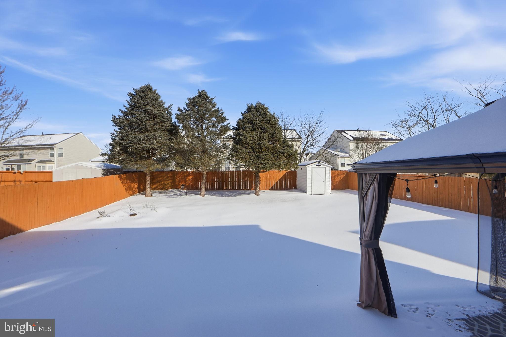 BLOOMS CROSSING - Residential