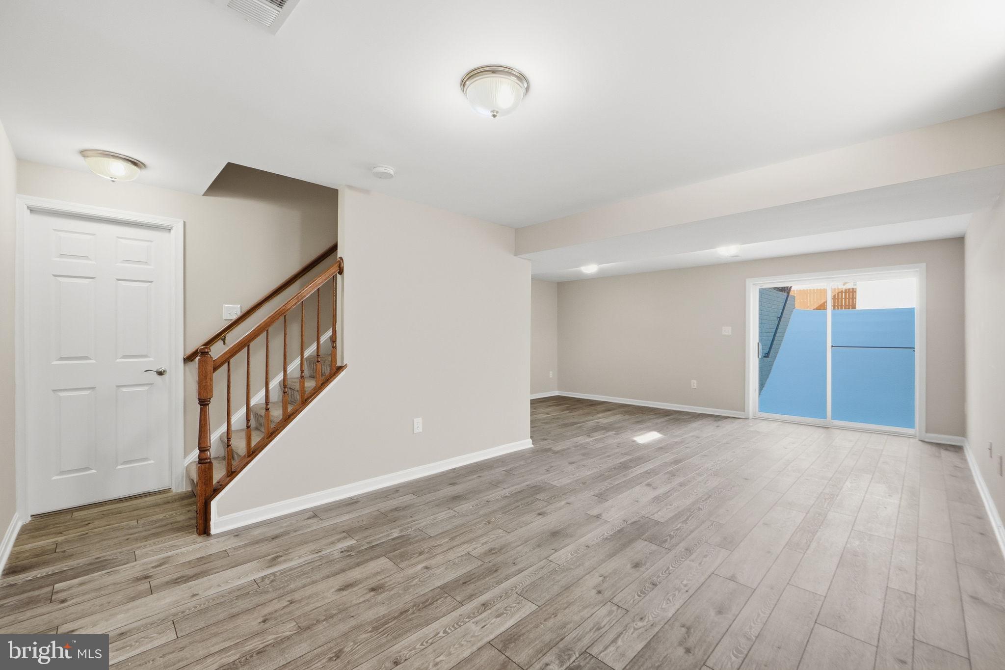 BLOOMS CROSSING - Residential