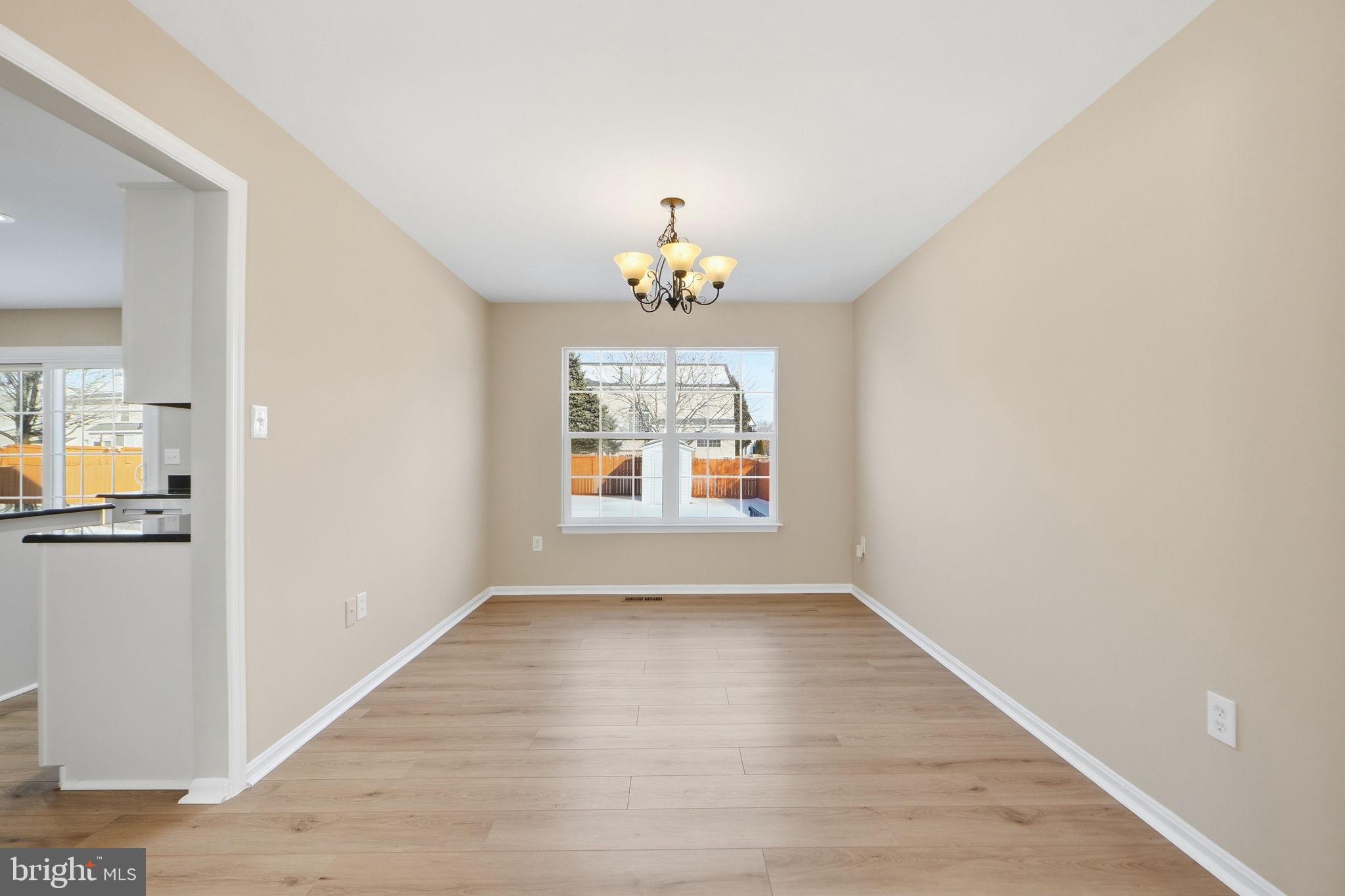 BLOOMS CROSSING - Residential