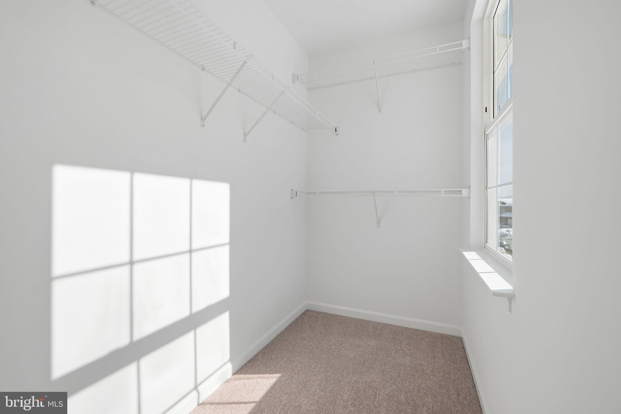 BLOOMS CROSSING - Residential