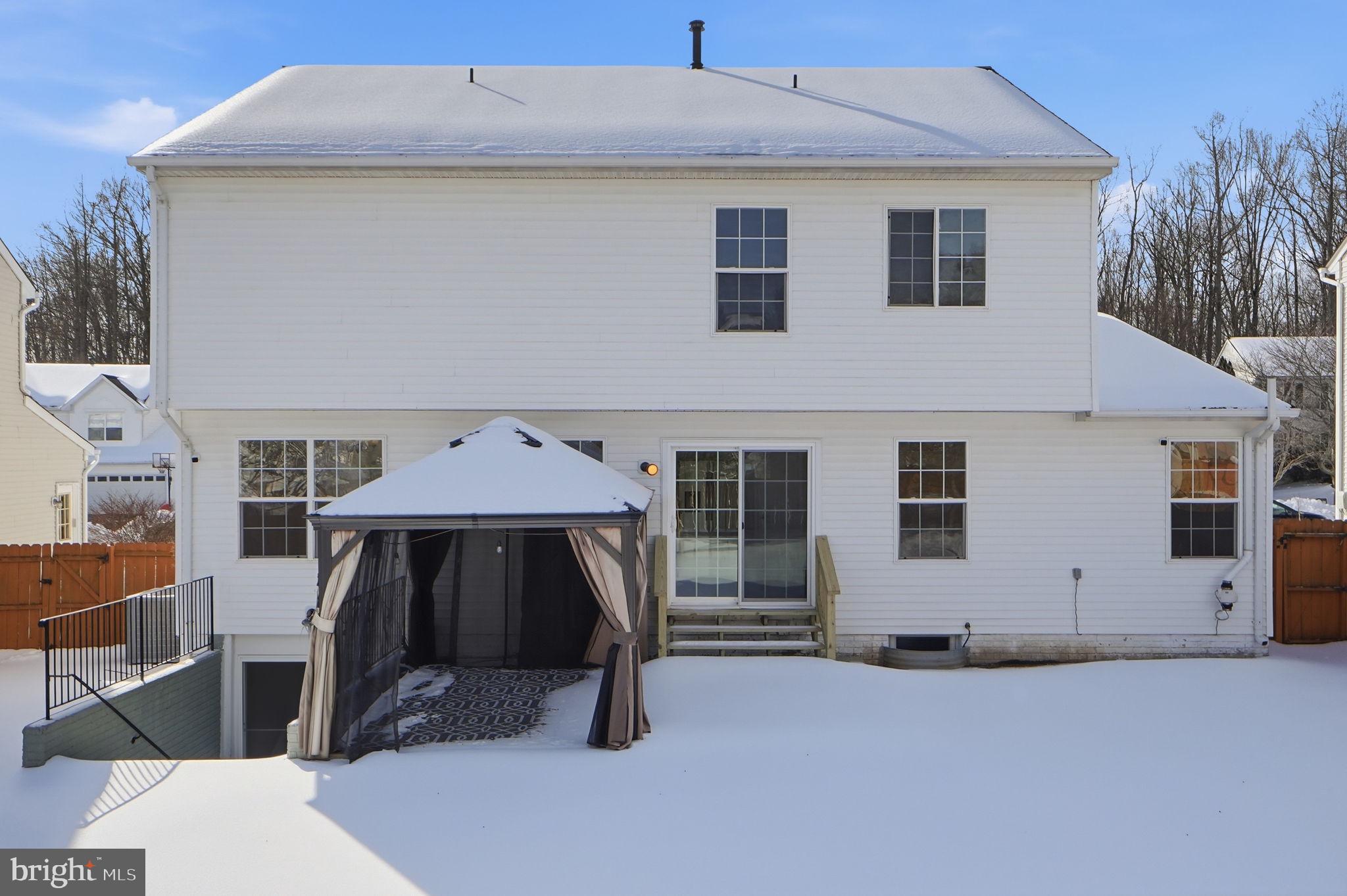 BLOOMS CROSSING - Residential