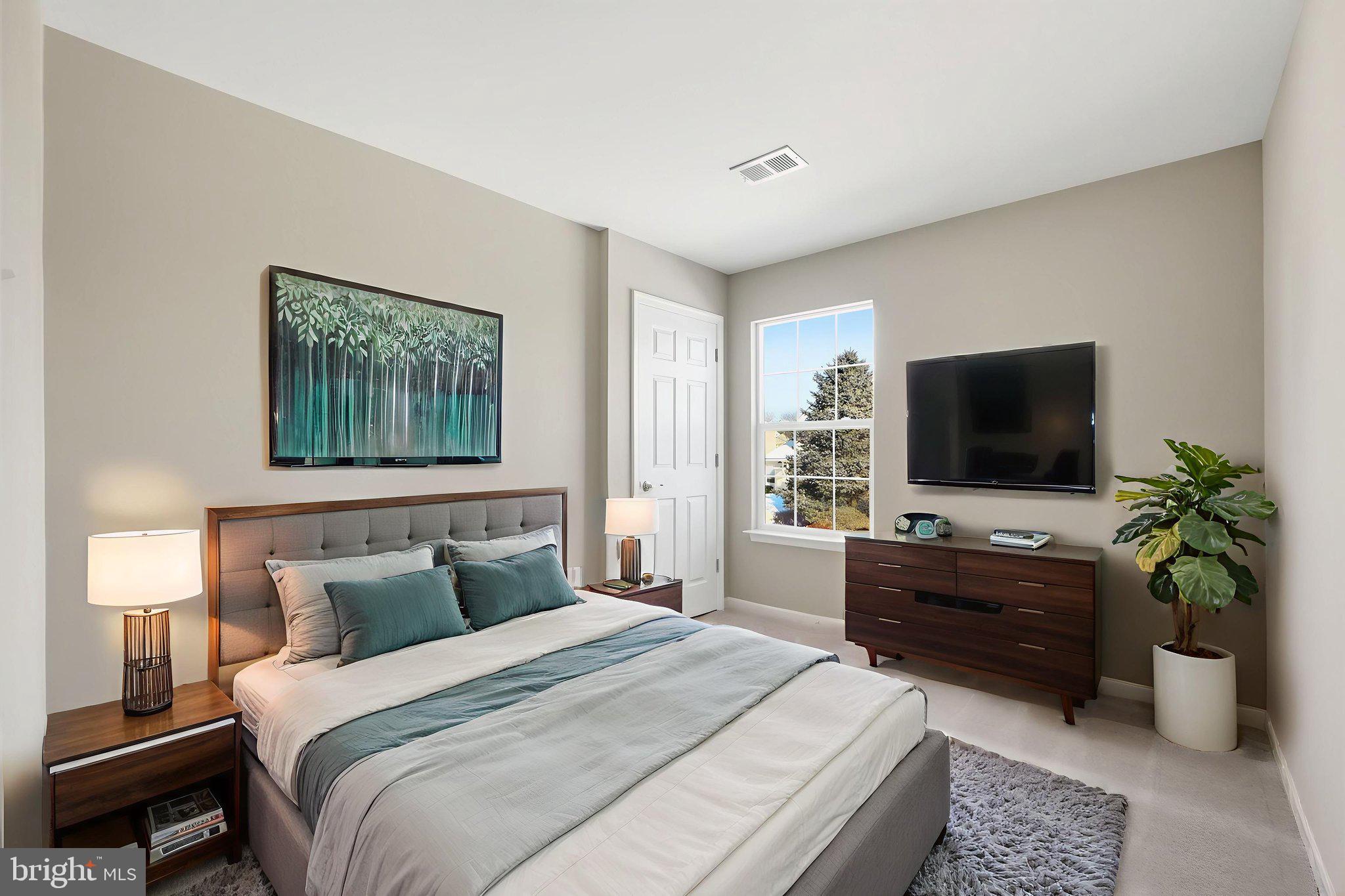 BLOOMS CROSSING - Residential