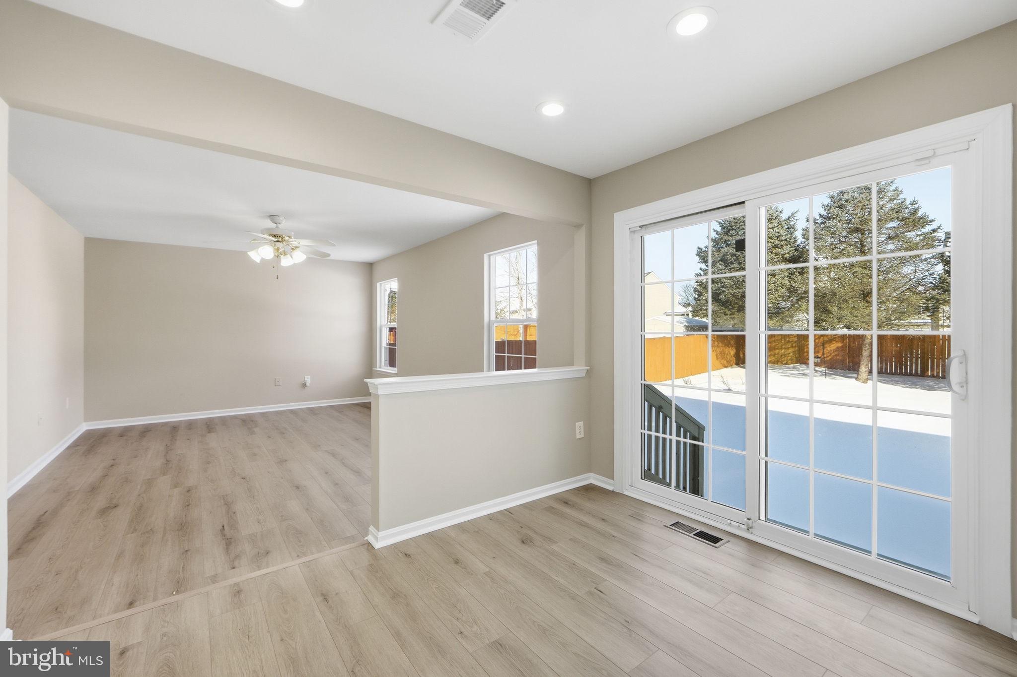 BLOOMS CROSSING - Residential