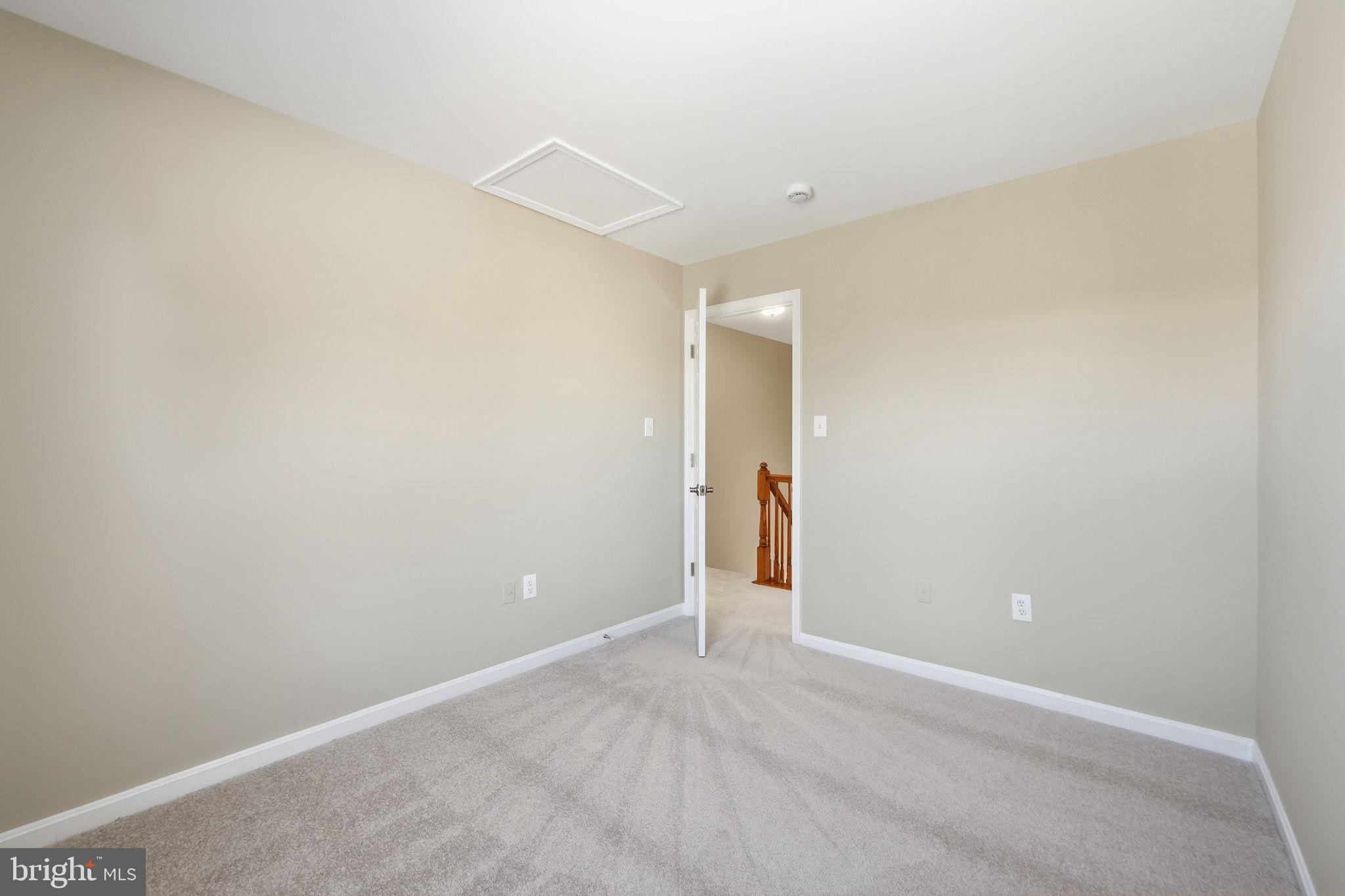 BLOOMS CROSSING - Residential