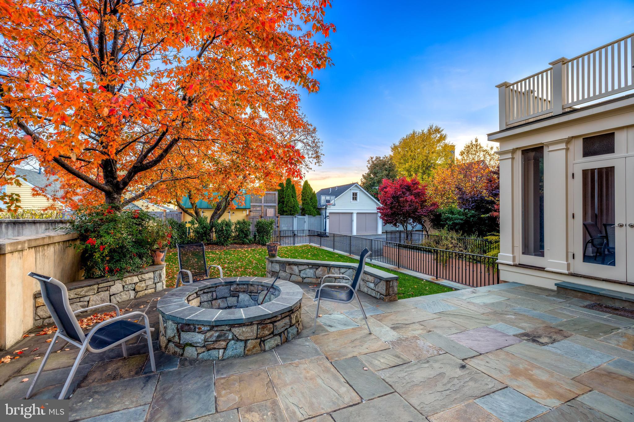 CLEVELAND PARK - Residential