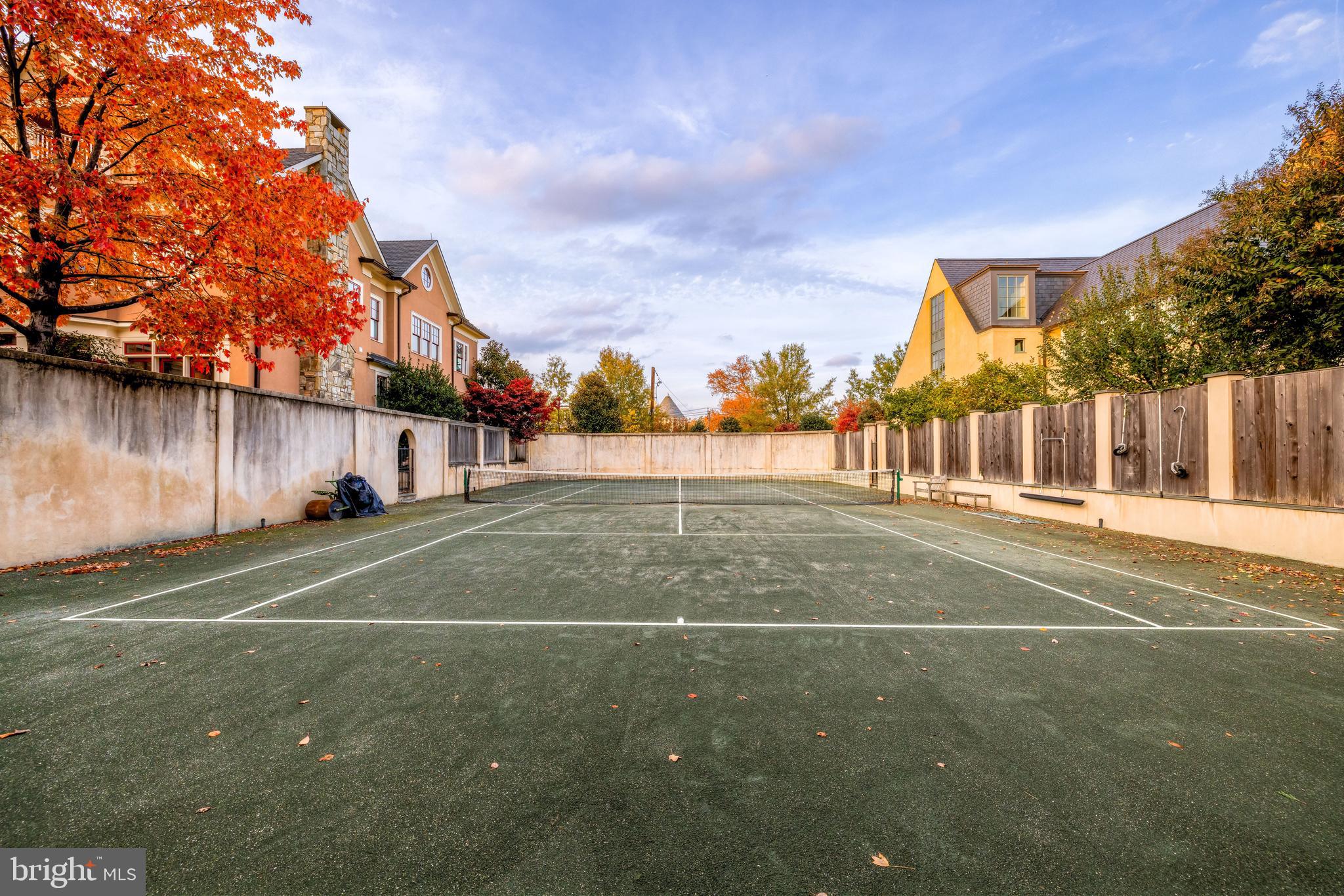 CLEVELAND PARK - Residential