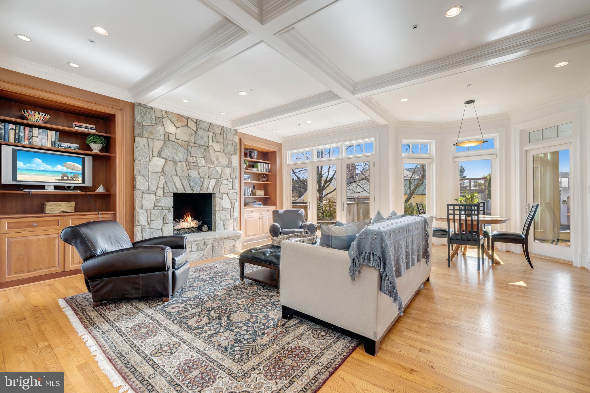 CLEVELAND PARK - Residential