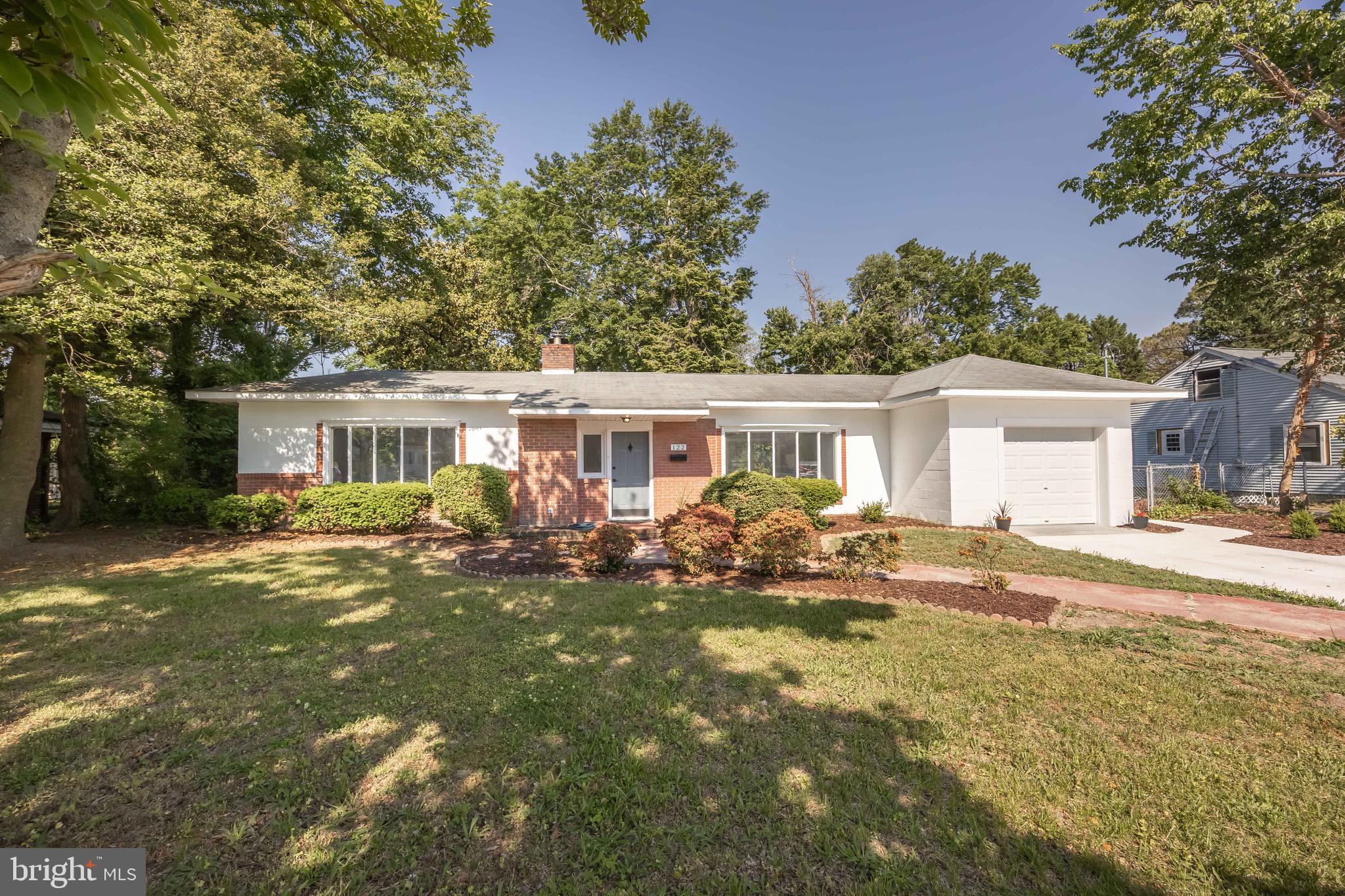 122 PRISCILLA STREET
