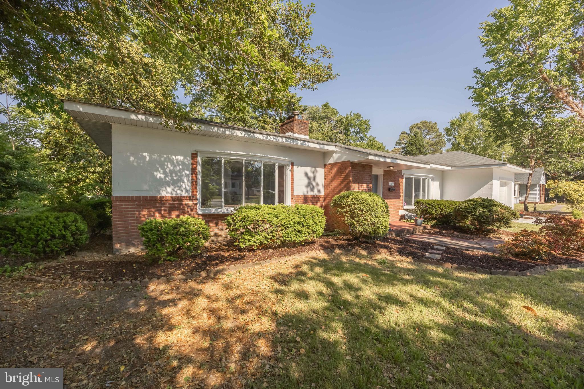122 PRISCILLA STREET