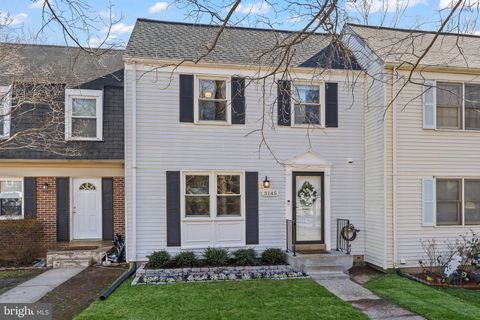 Photo of 3145 Ellenwood Drive, FAIRFAX, VA 22031 (MLS # VAFX2296564)
