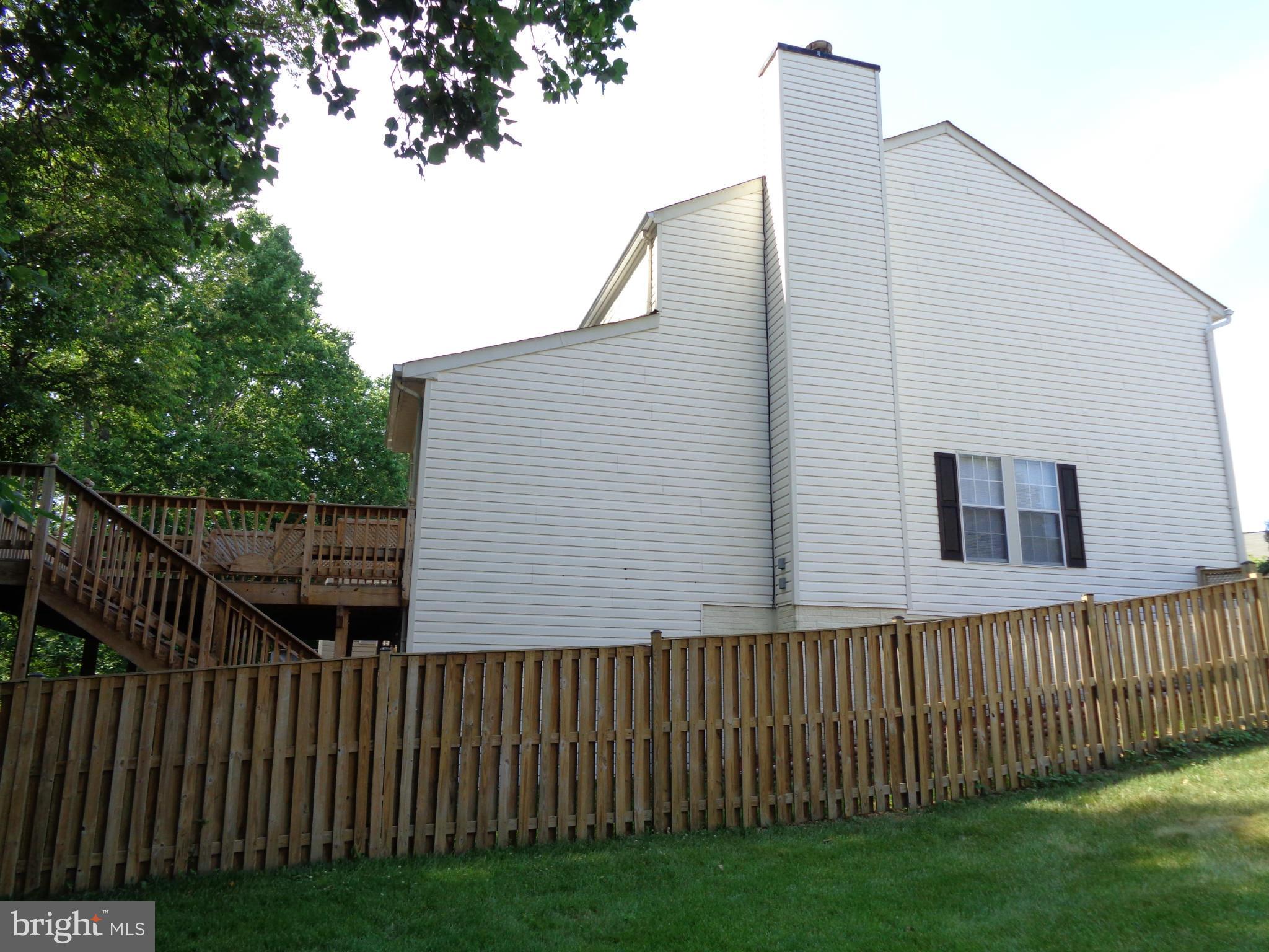 LAKEWOOD EST SUB - Residential Lease