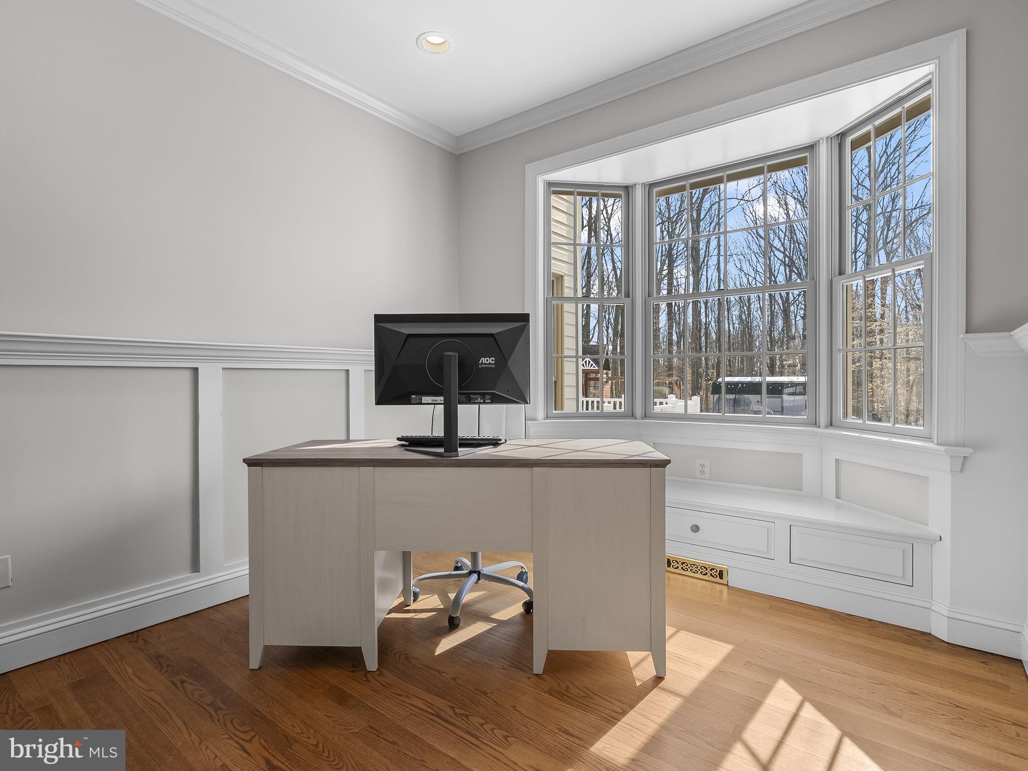 TALL OAKS - Residential