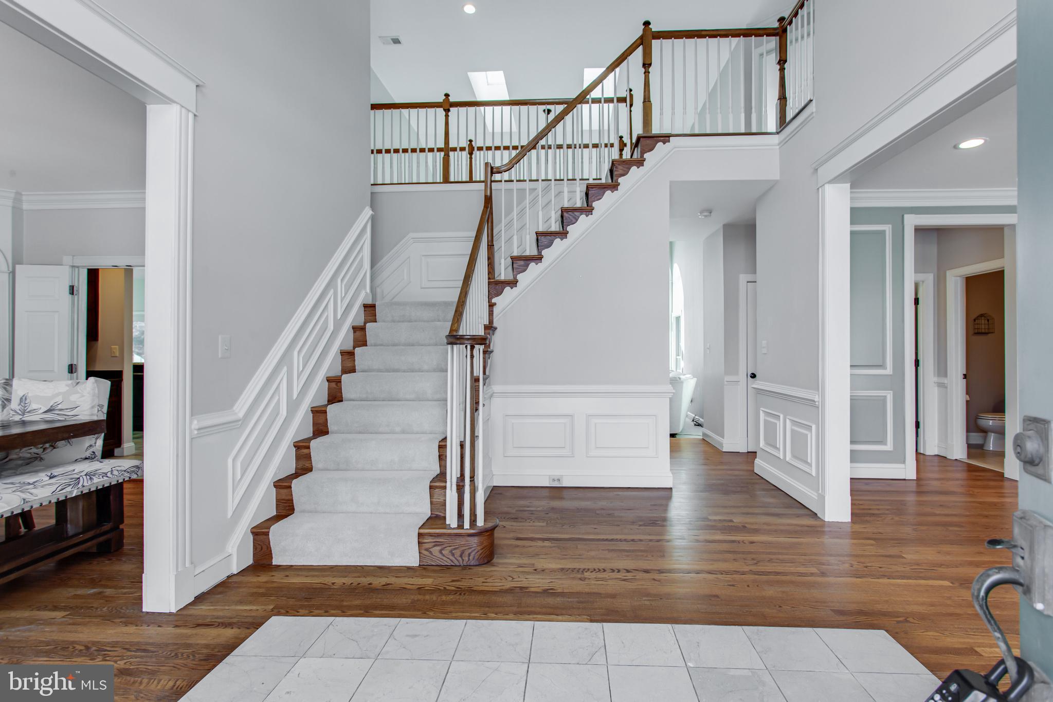 TALL OAKS - Residential