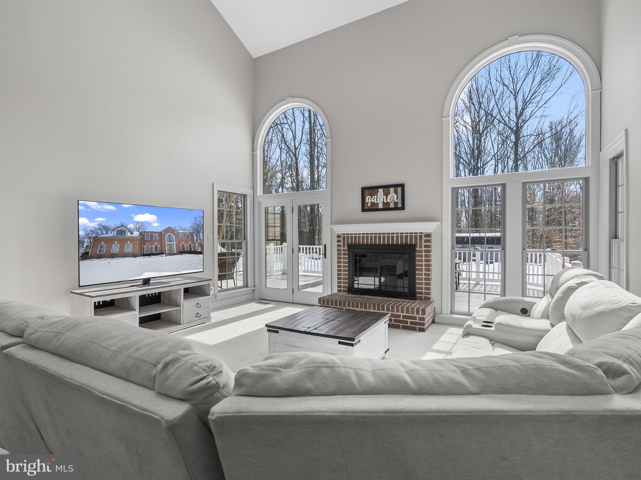 TALL OAKS - Residential