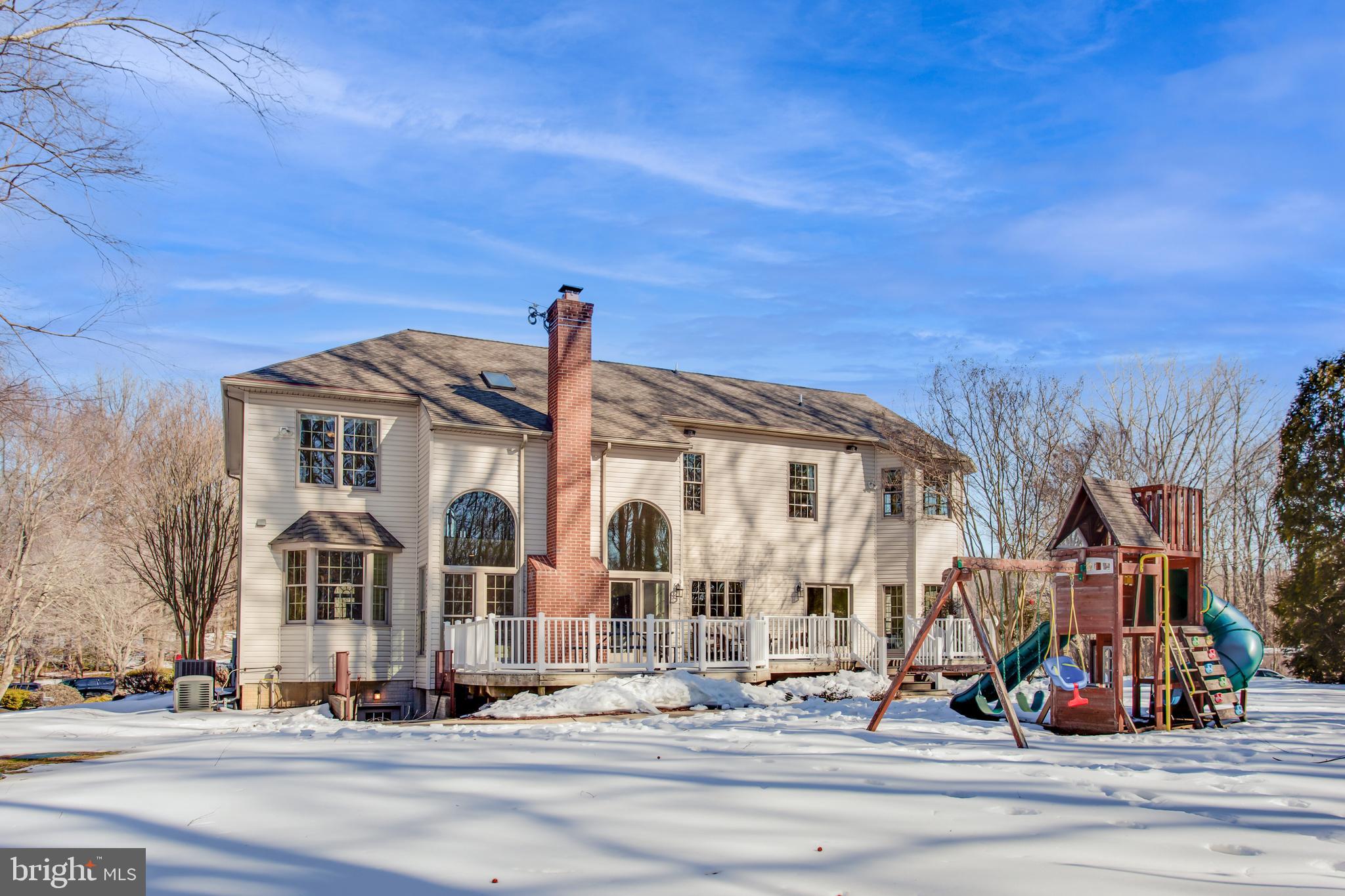 TALL OAKS - Residential