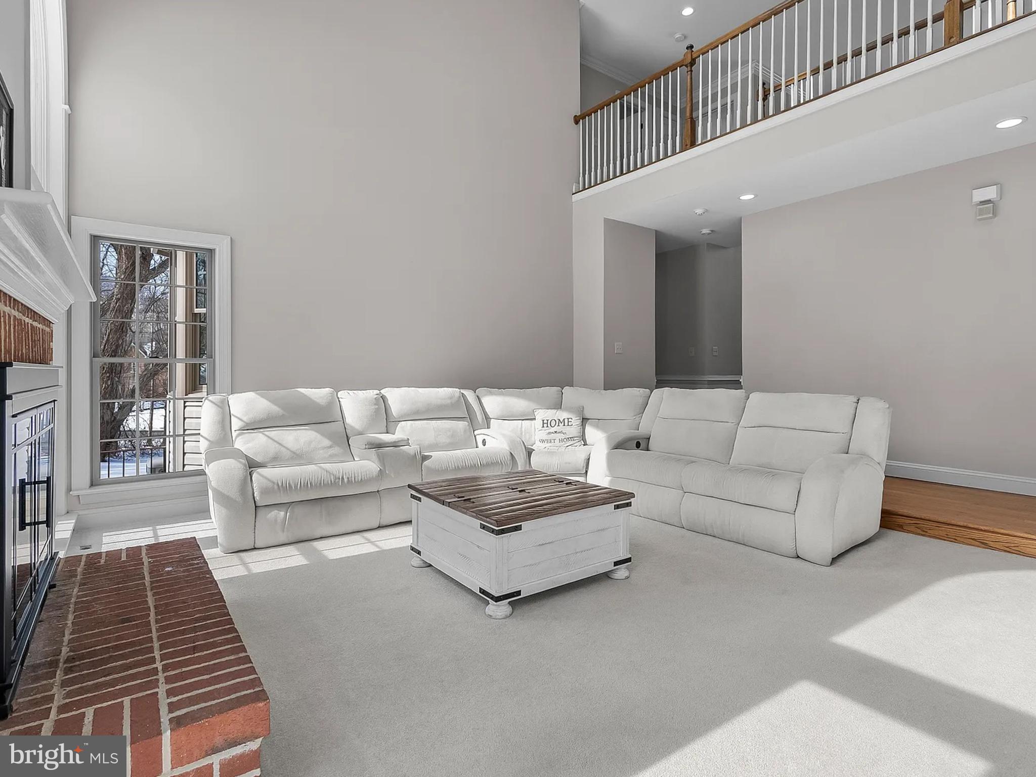 TALL OAKS - Residential