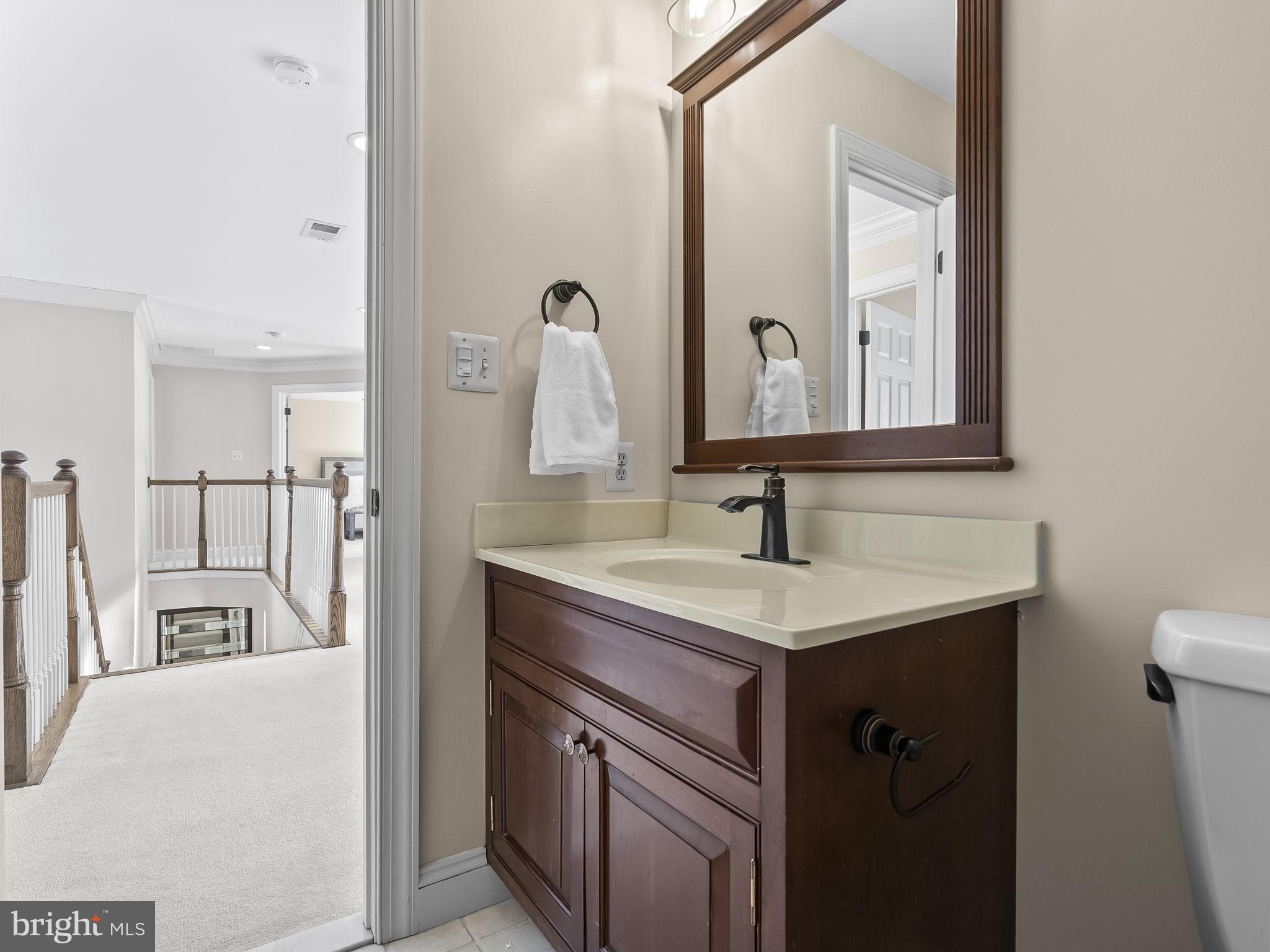 TALL OAKS - Residential