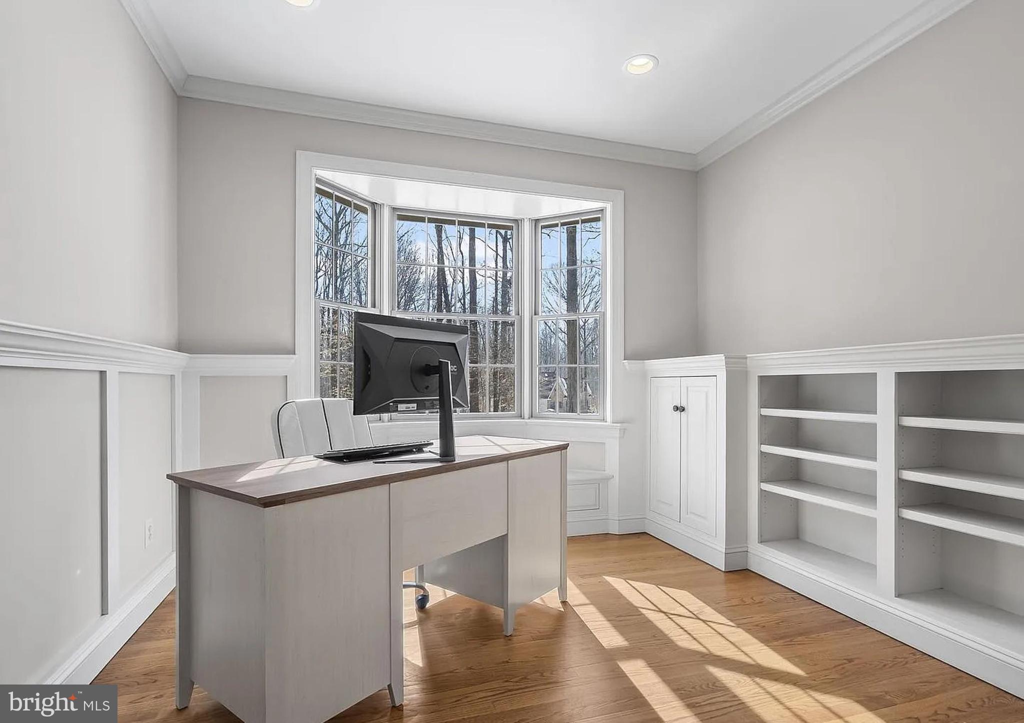 TALL OAKS - Residential