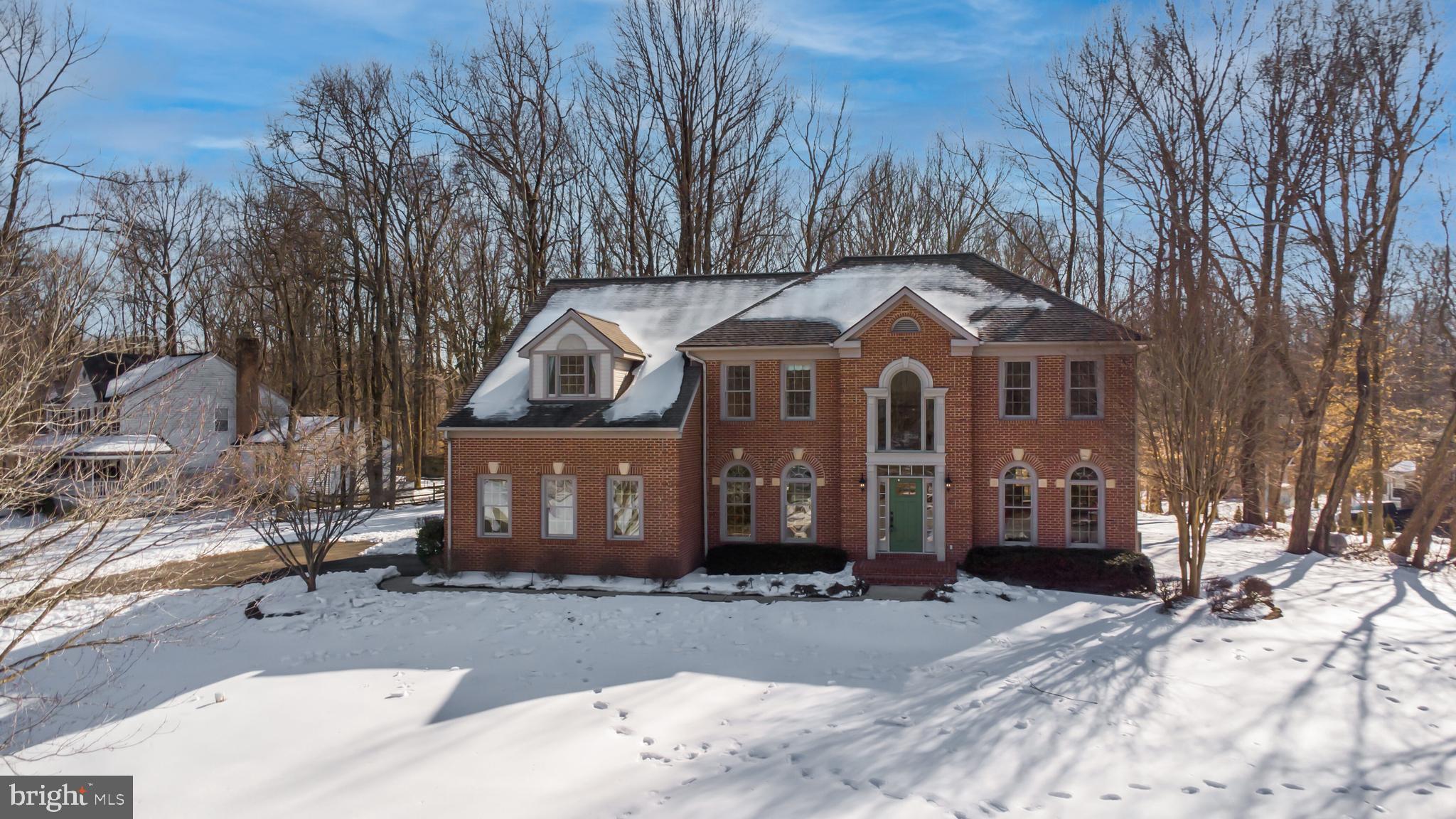 TALL OAKS - Residential