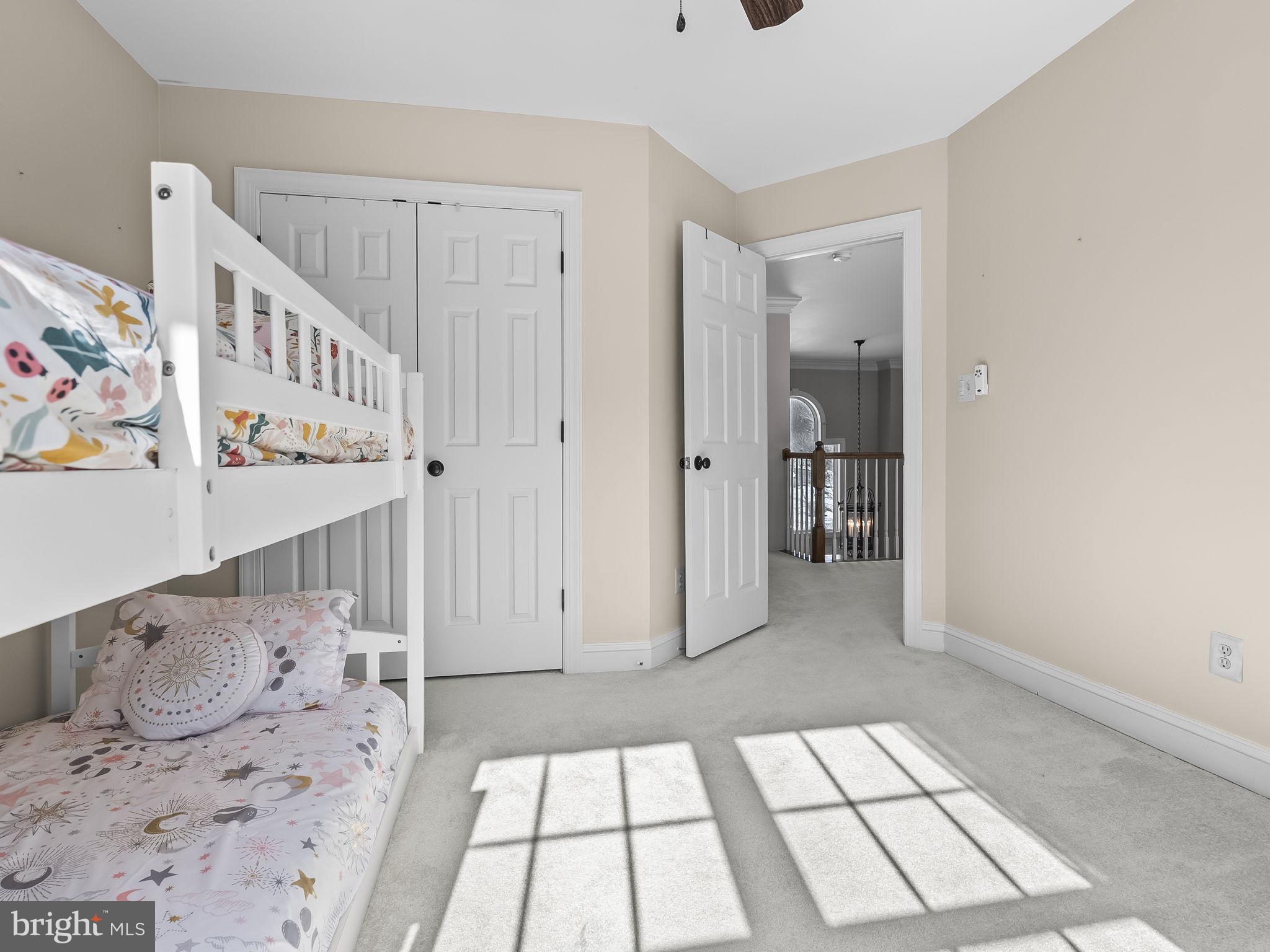 TALL OAKS - Residential