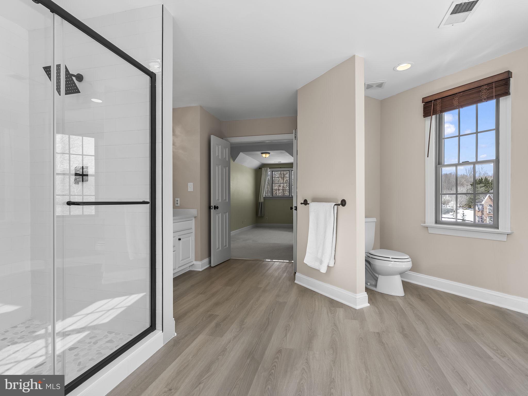 TALL OAKS - Residential