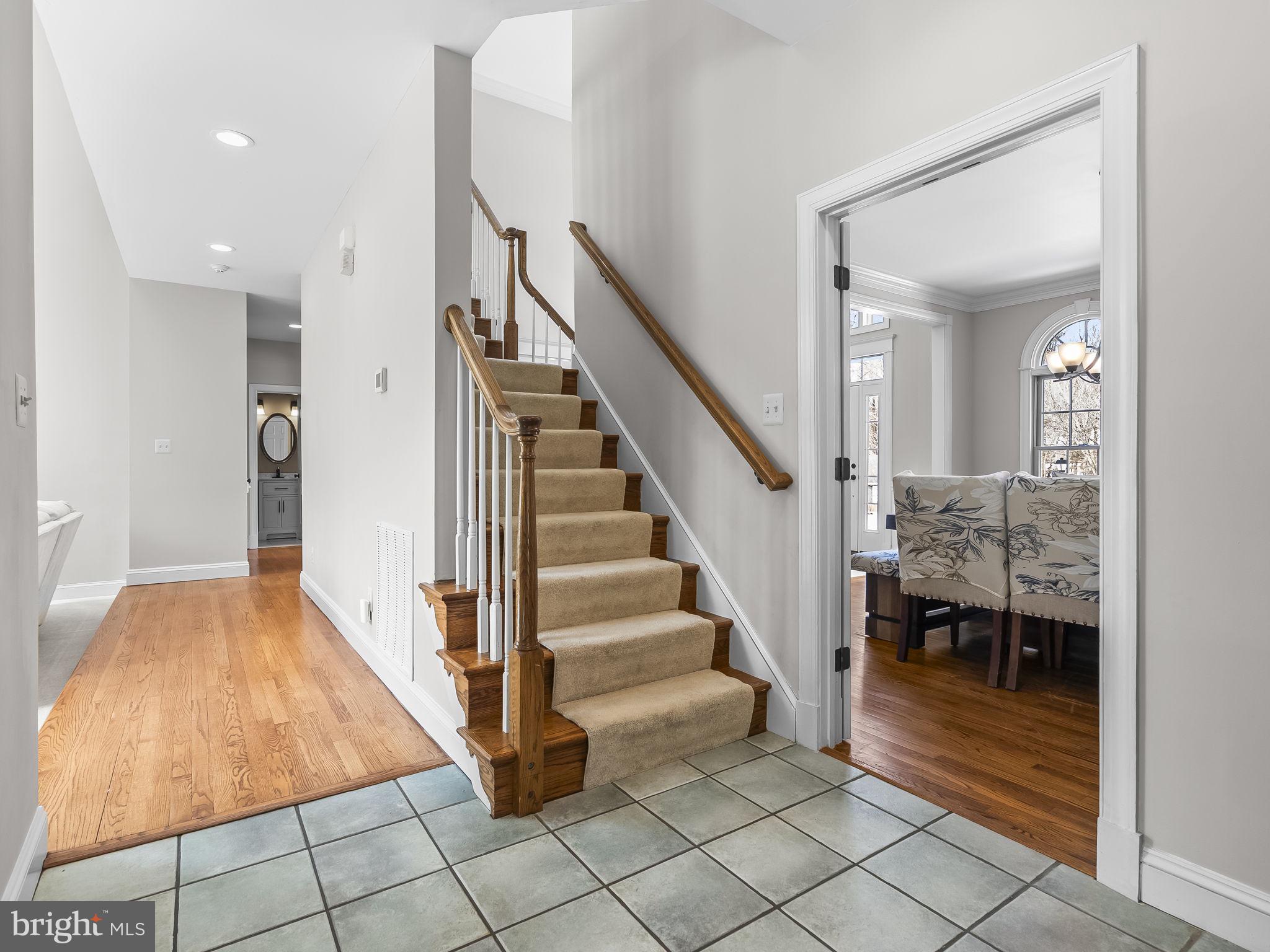 TALL OAKS - Residential