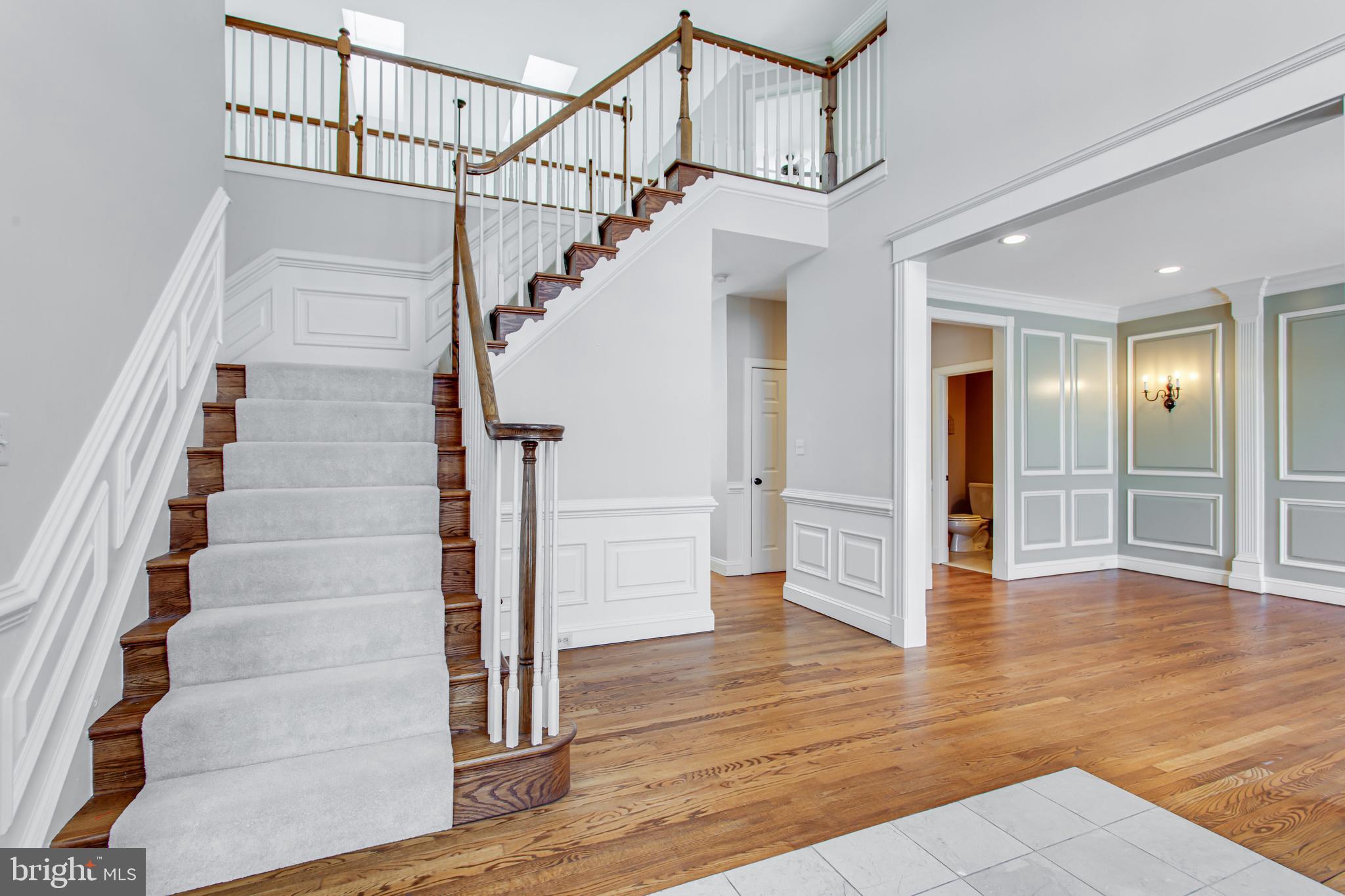 TALL OAKS - Residential