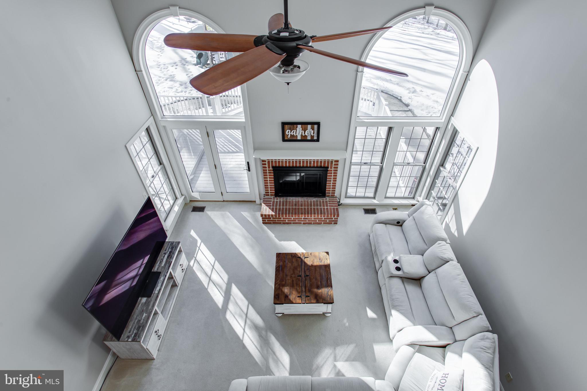 TALL OAKS - Residential