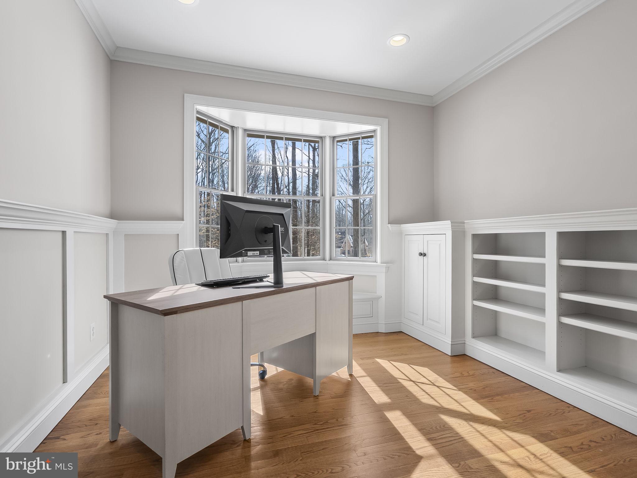 TALL OAKS - Residential