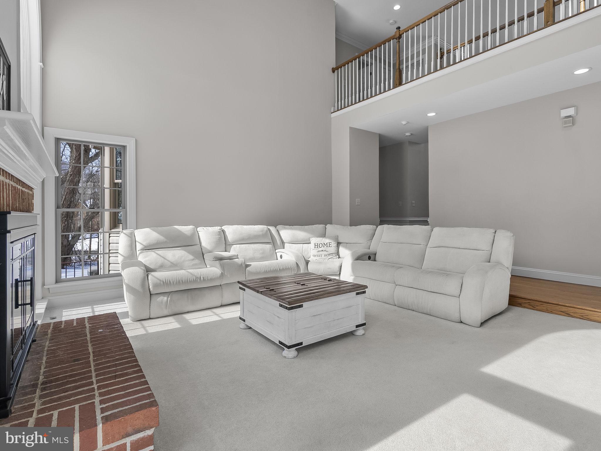 TALL OAKS - Residential