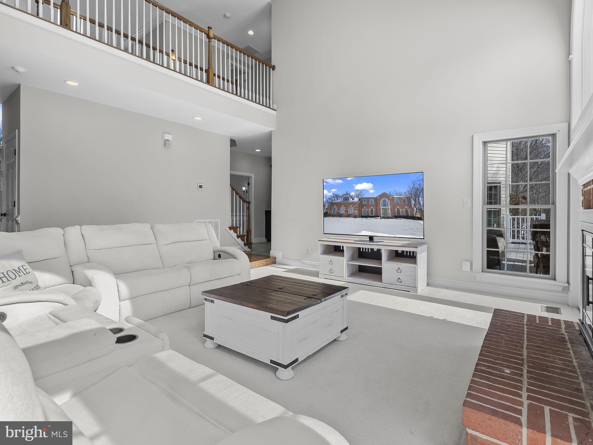 TALL OAKS - Residential